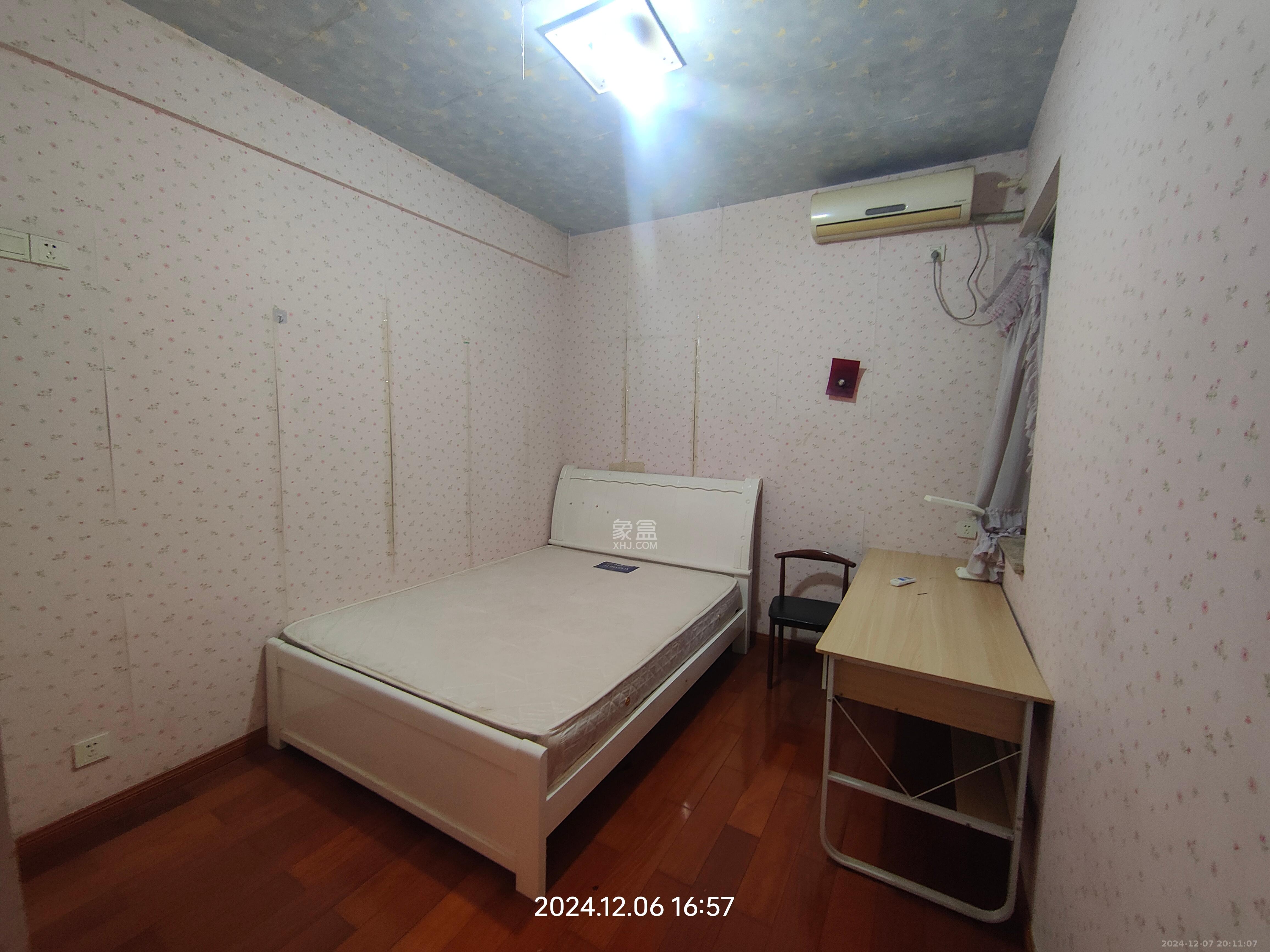 一心花苑  1室1厅1卫   4000.00元/月