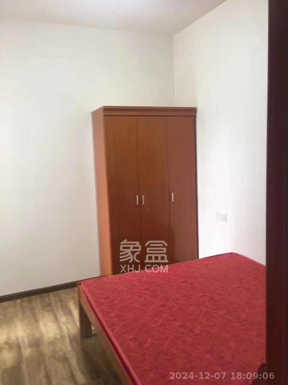 五矿万境水岸三期  1室2厅1卫   2200.00元/月室内图