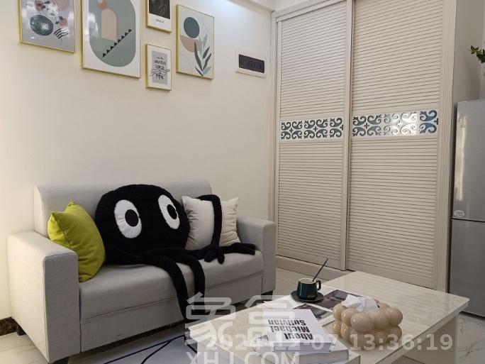 众东国际 1室1厅1卫 2200.0元/月 众东国际 1室1厅1卫 2200.0元/月室内图