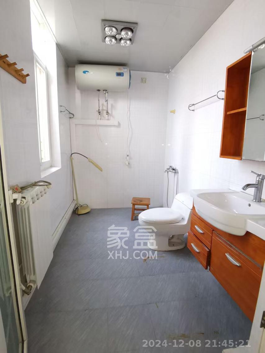 长远华樟名府  4室2厅2卫   3000.00元/月室内图