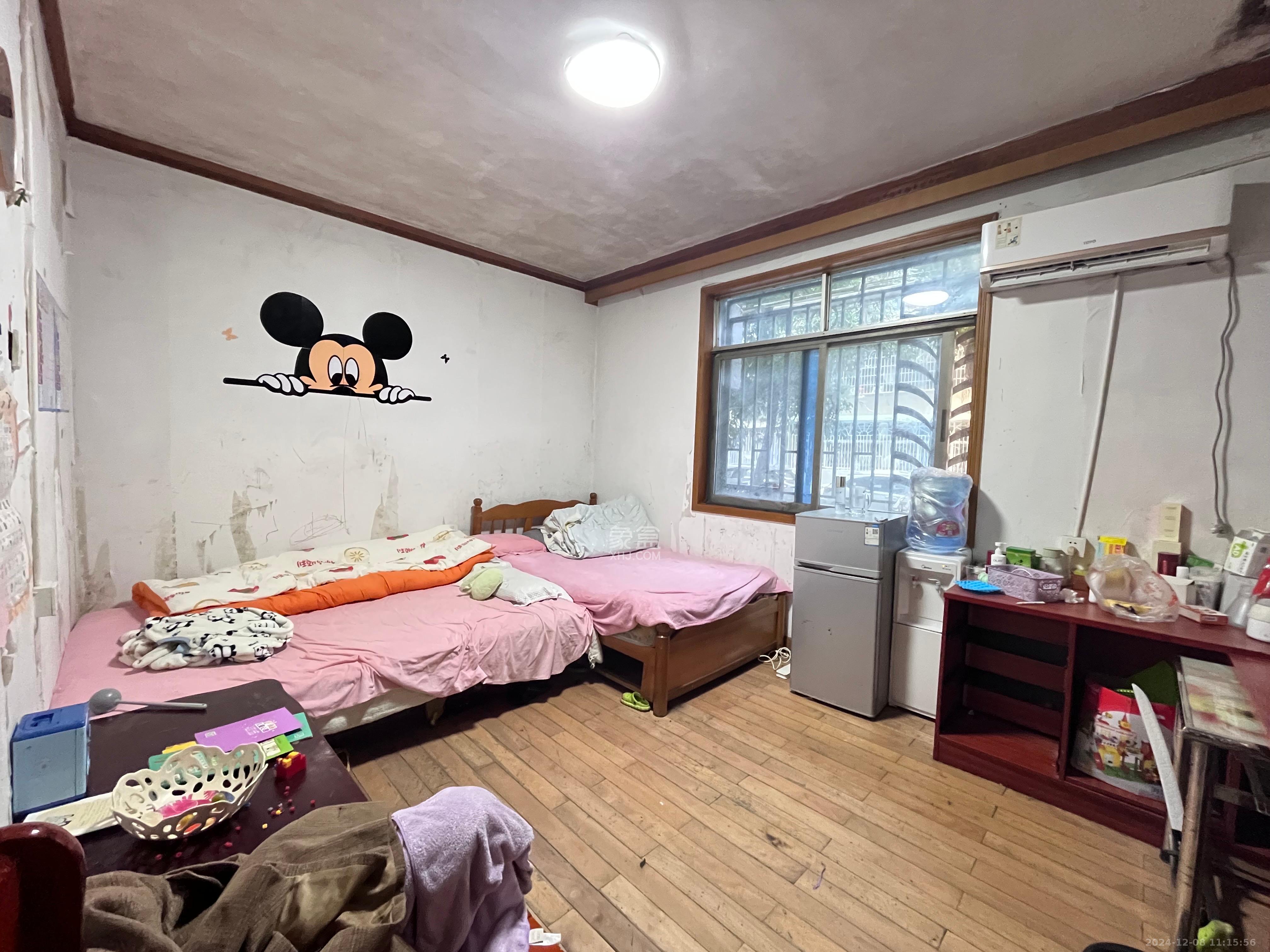 乐嘉花园 3室2厅1卫 2300.0元/月 乐嘉花园 3室2厅1卫 2300.0元/月室内图