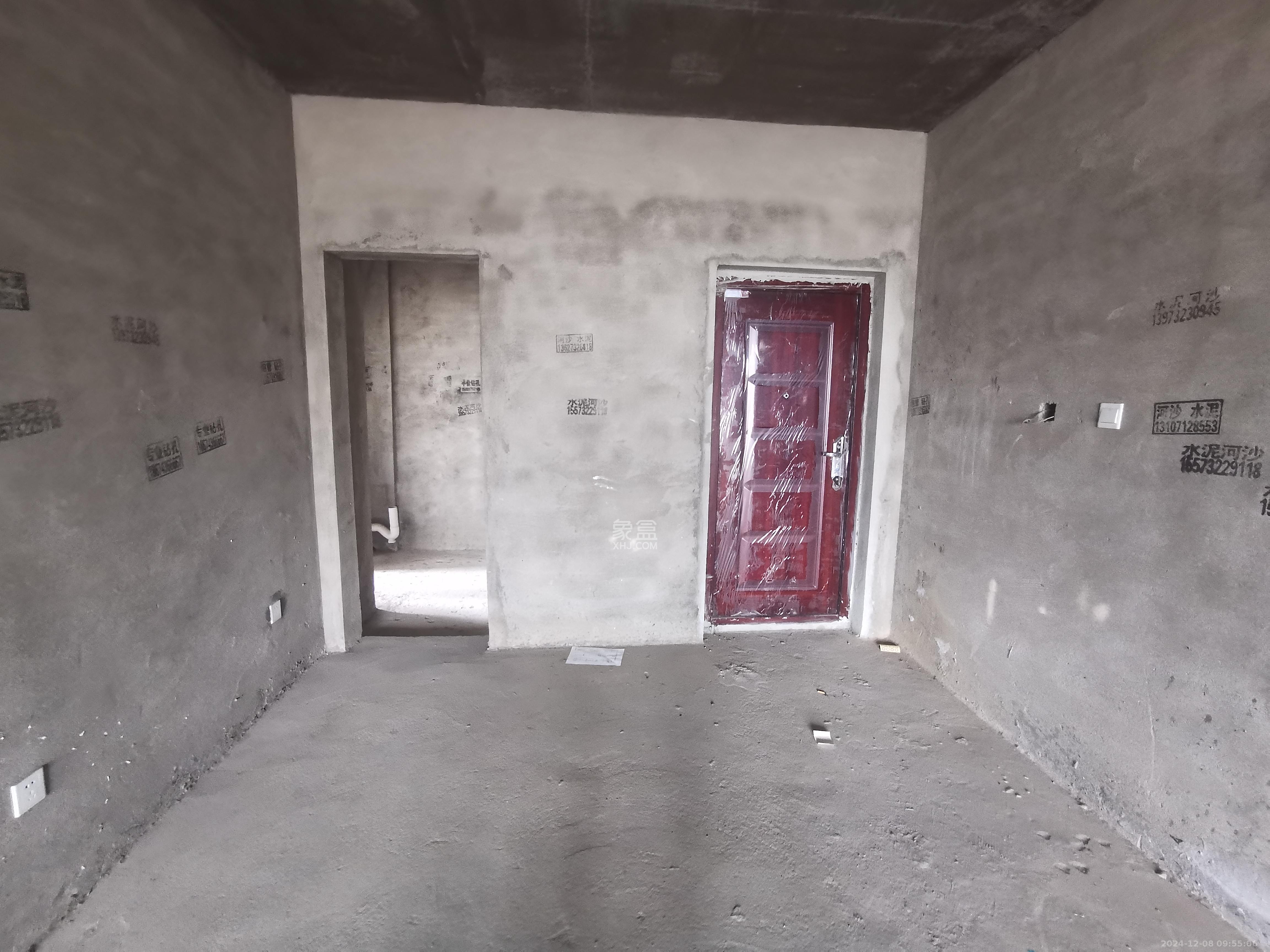 天元美居乐  3室2厅2卫    75.0万 天元美居乐  3室2厅2卫    75.0万客厅