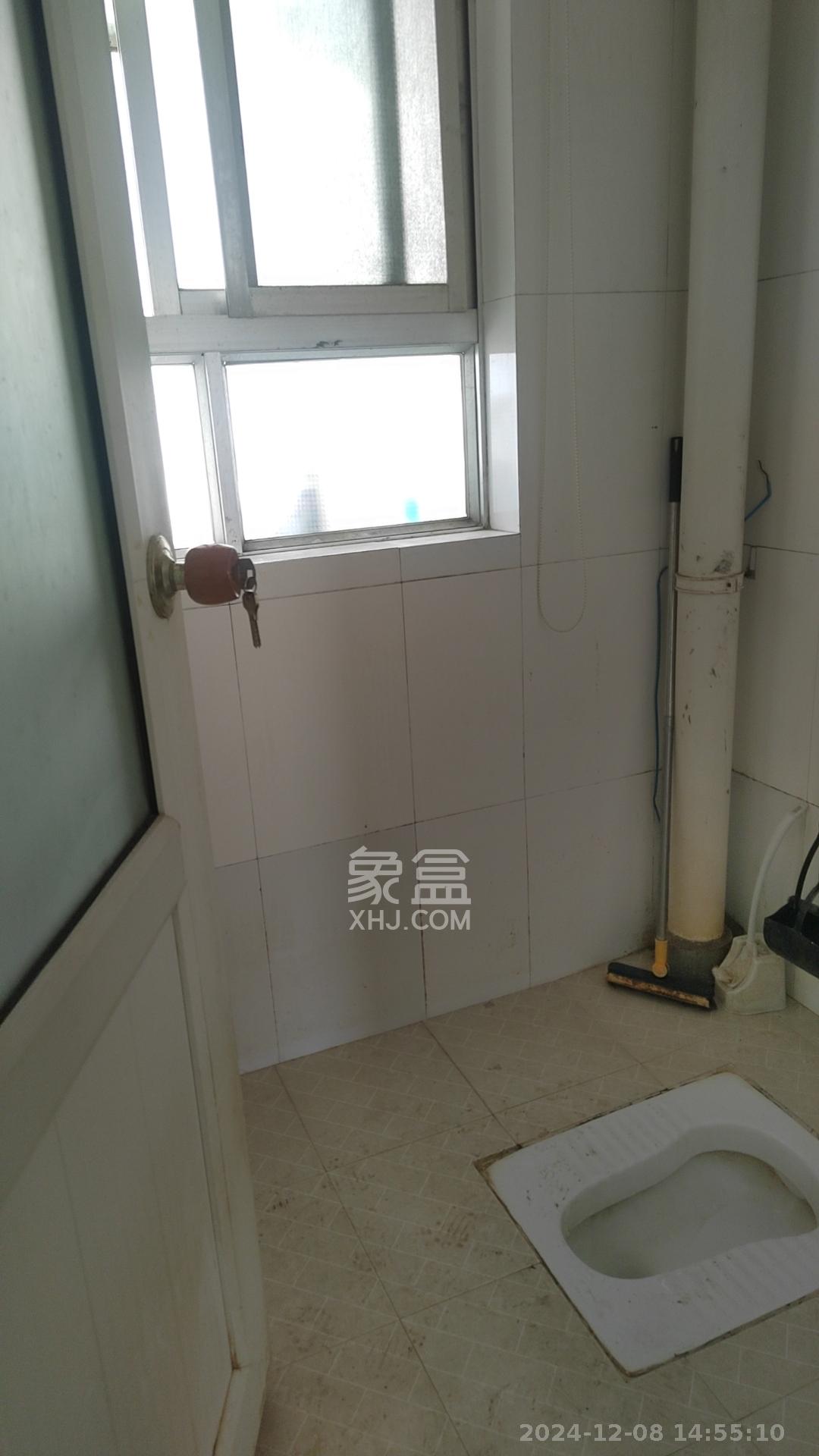 西江庭院(盐业集团宿舍) 3室2厅1卫 2500.0元/月 西江庭院(盐业集团宿舍) 3室2厅1卫 2500.0元/月室内图