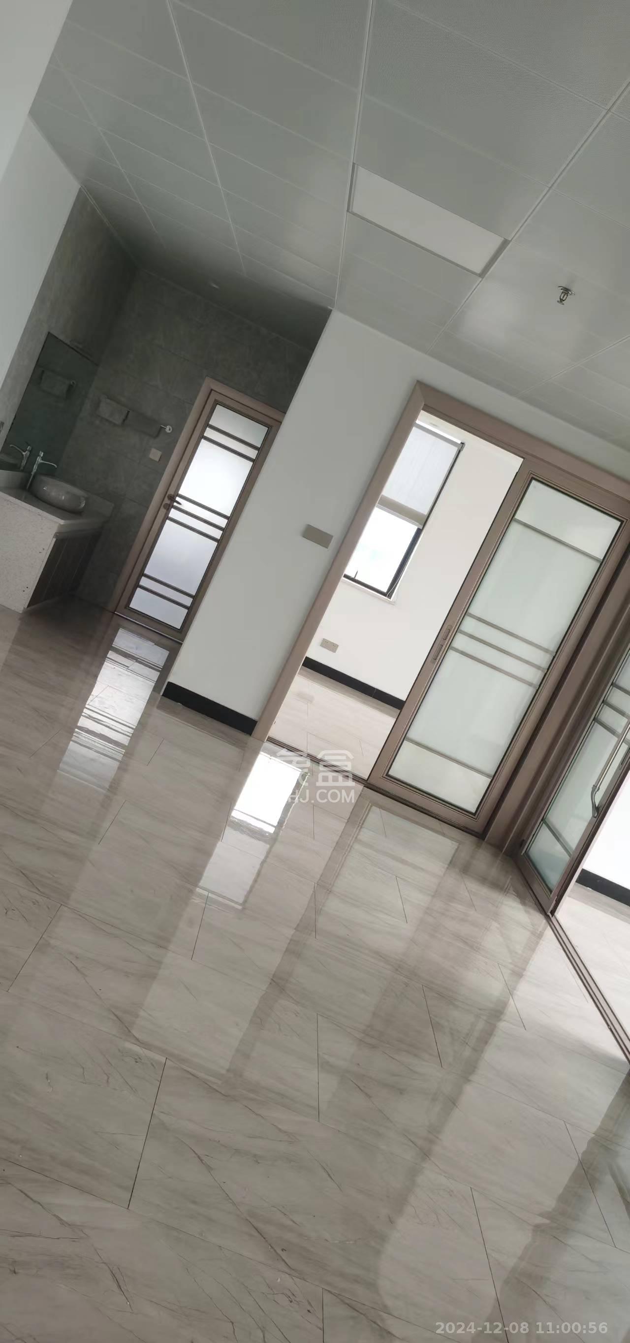 融科东南海  1室1厅1卫    2750.0元/月 融科东南海  1室1厅1卫    2750.0元/月室内图