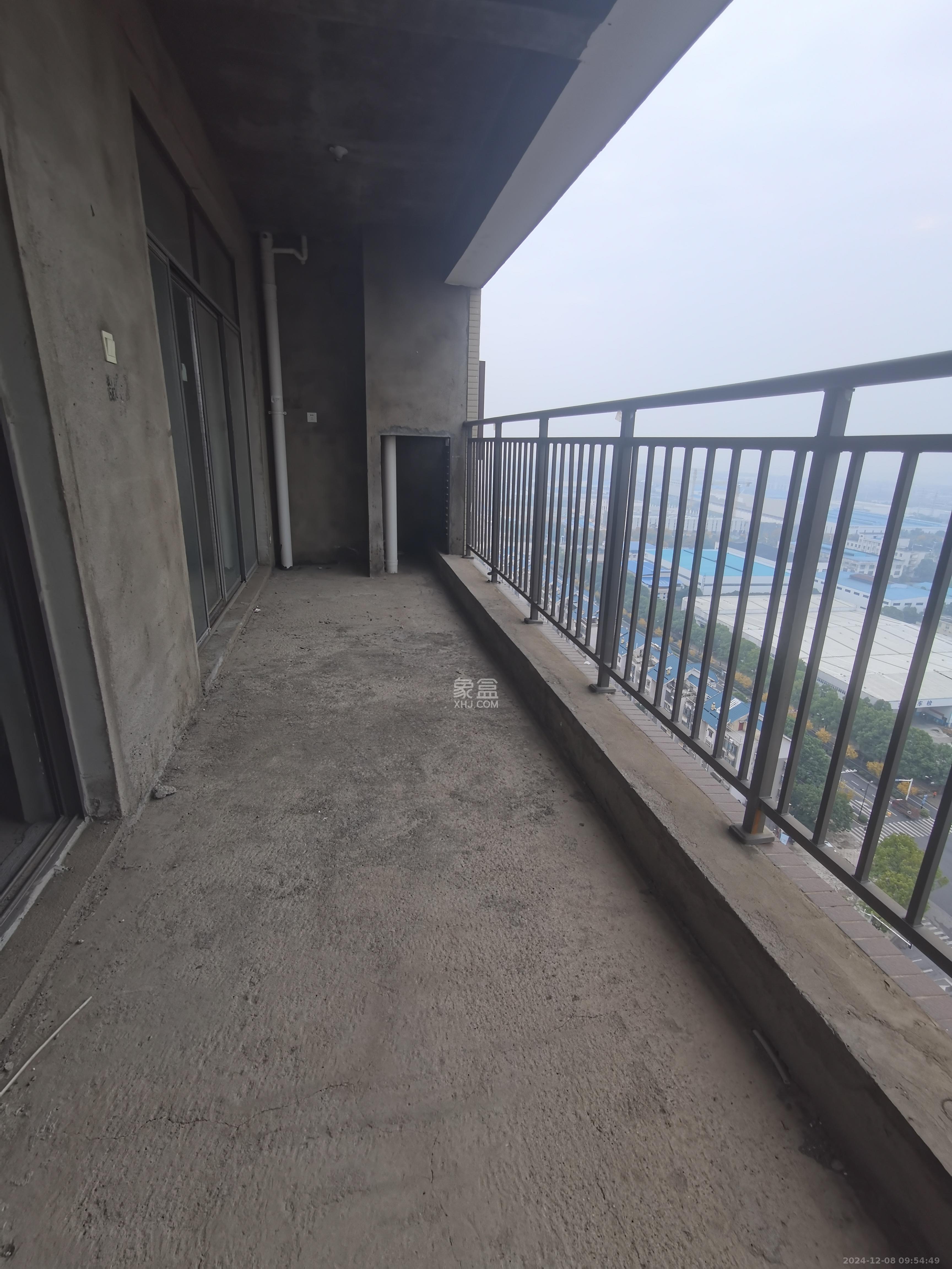 天元美居乐  3室2厅2卫    75.0万 天元美居乐  3室2厅2卫    75.0万客厅