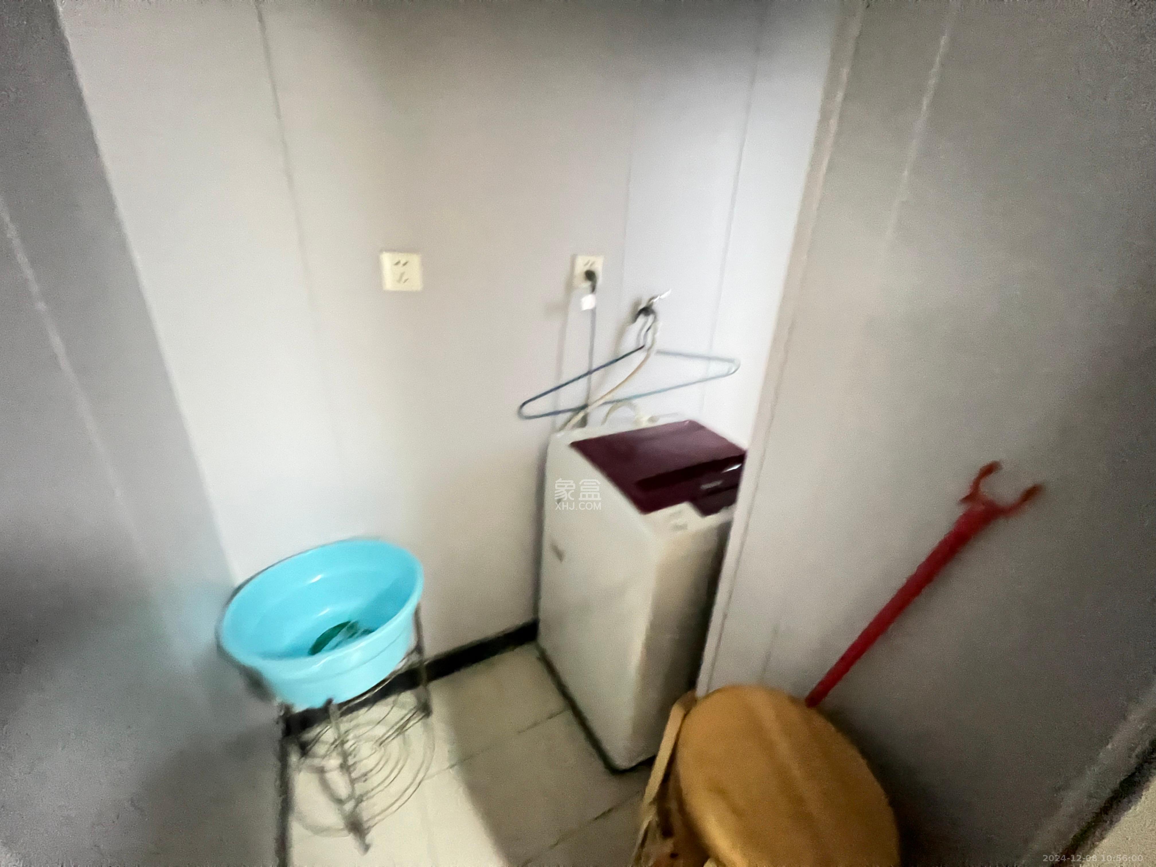 观湖公寓  1室1厅1卫    1900.0元/月室内图