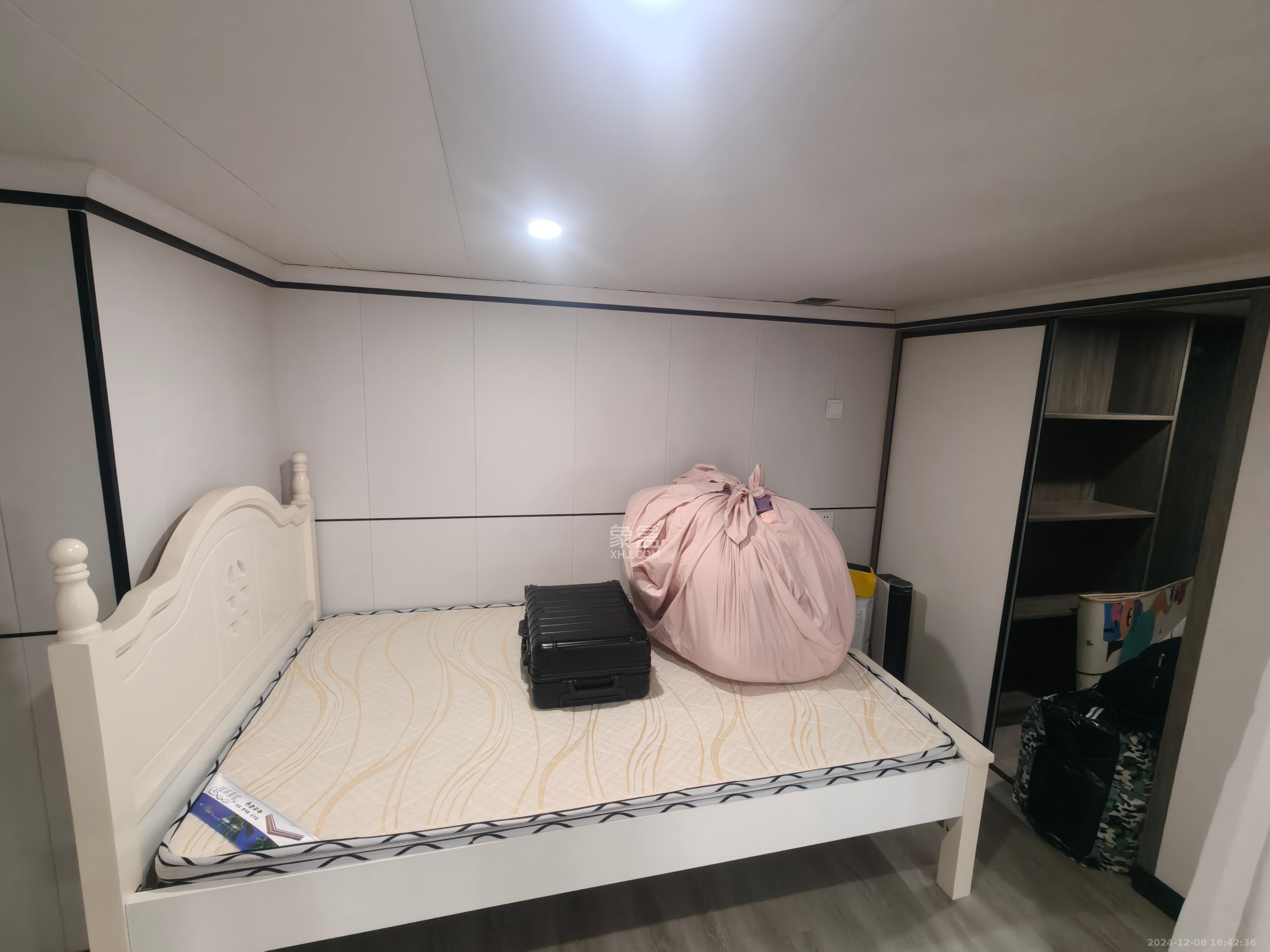 金地铂悦 1室0厅0卫 1800.0元/月 金地铂悦 1室0厅0卫 1800.0元/月室内图