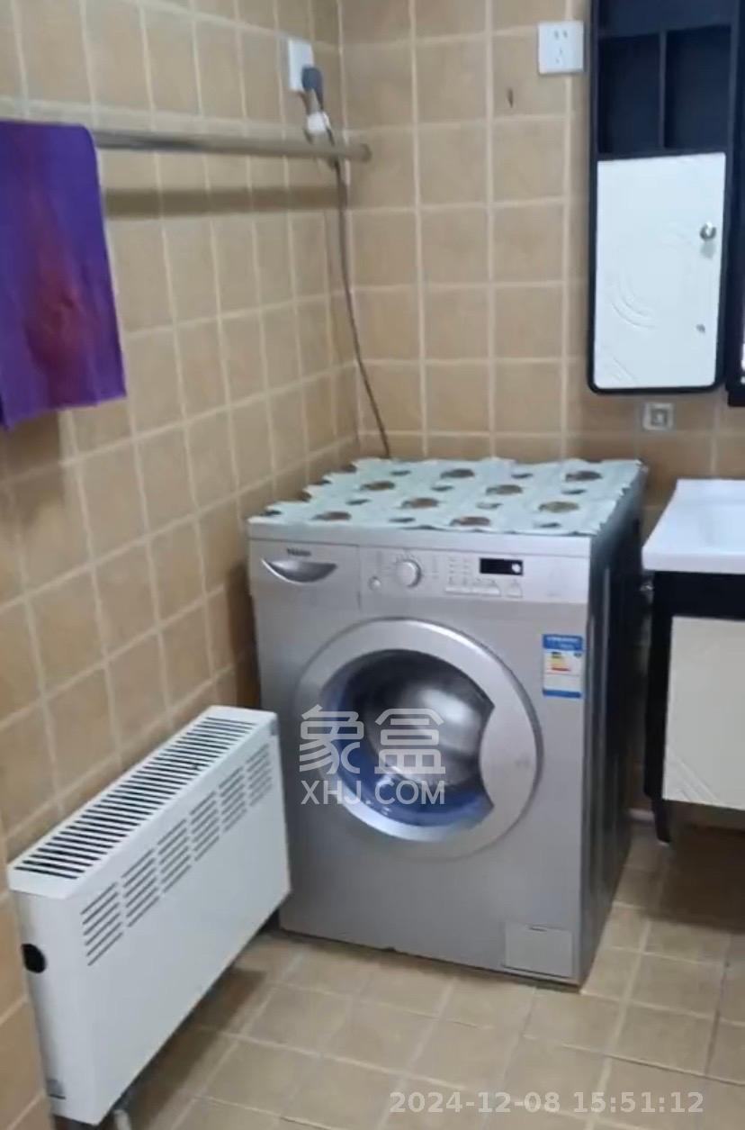 怡海星城 1室2厅1卫 1350.0元/月 怡海星城 1室2厅1卫 1350.0元/月室内图