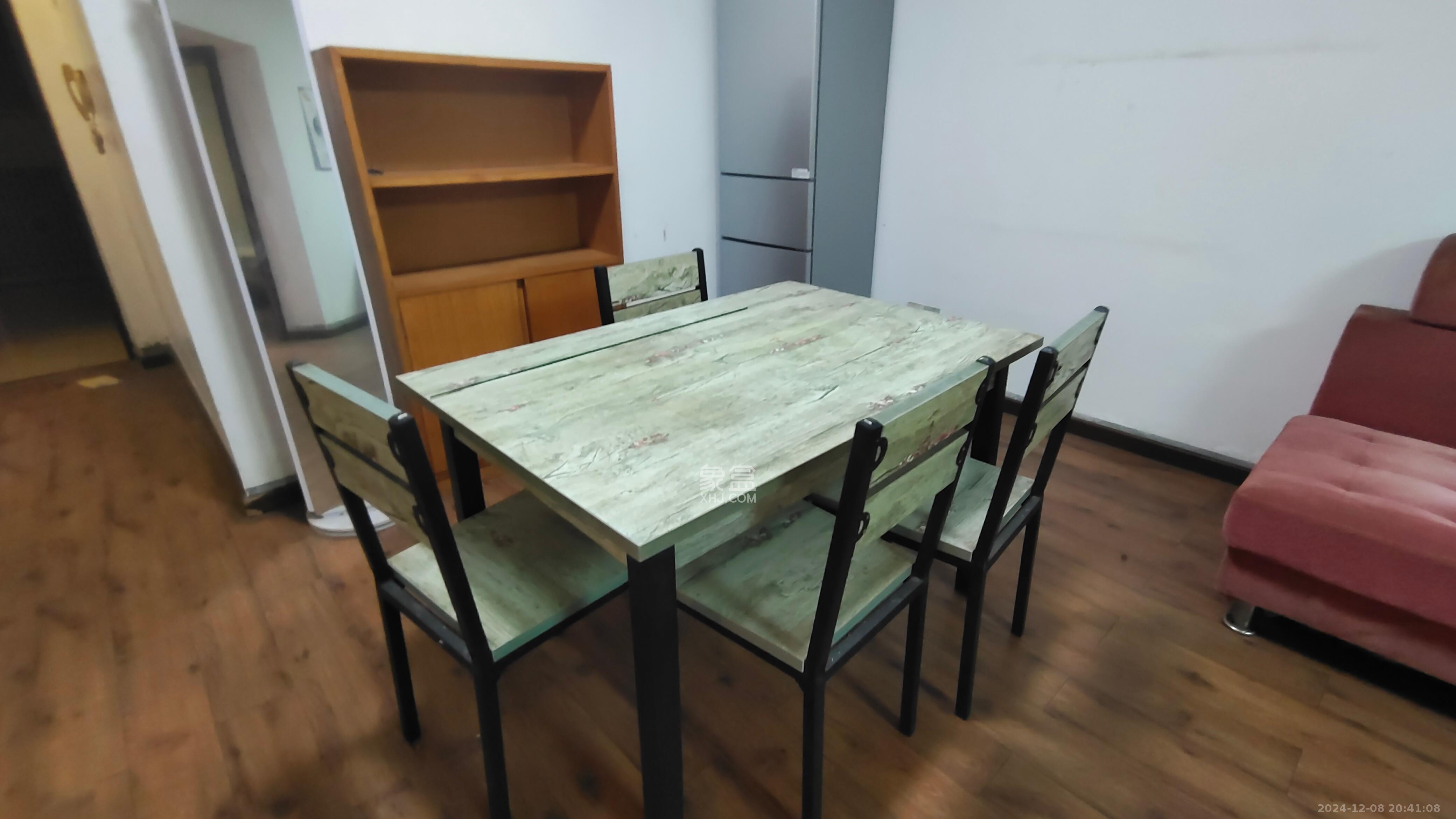 麓谷E家人 2室2厅1卫 2100.0元/月 麓谷E家人 2室2厅1卫 2100.0元/月室内图