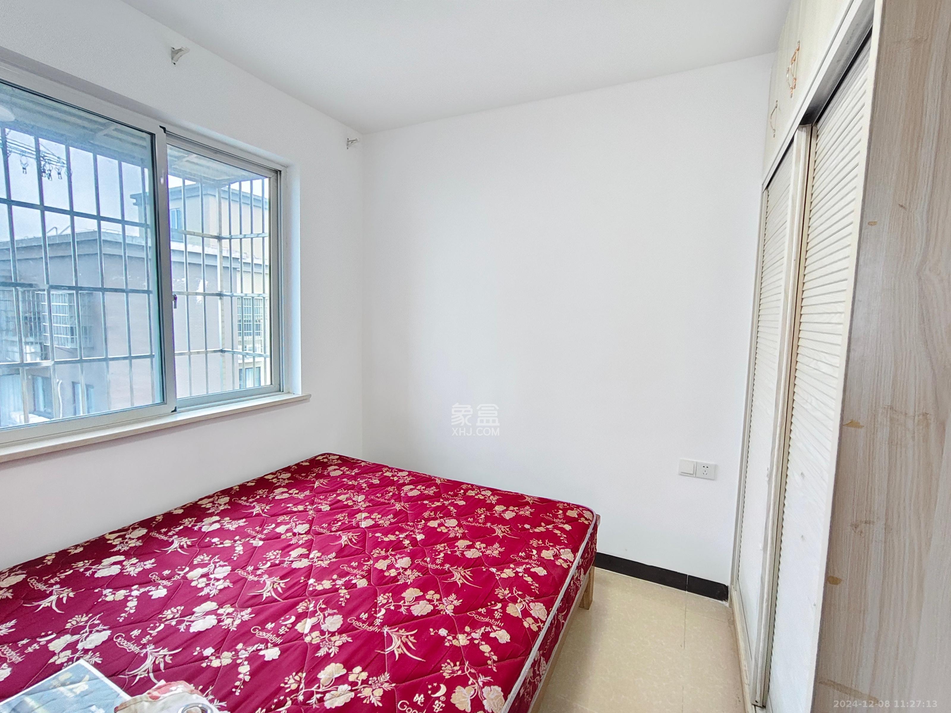 谷山庭院二期 3室2厅1卫 2200.0元/月 谷山庭院二期 3室2厅1卫 2200.0元/月室内图