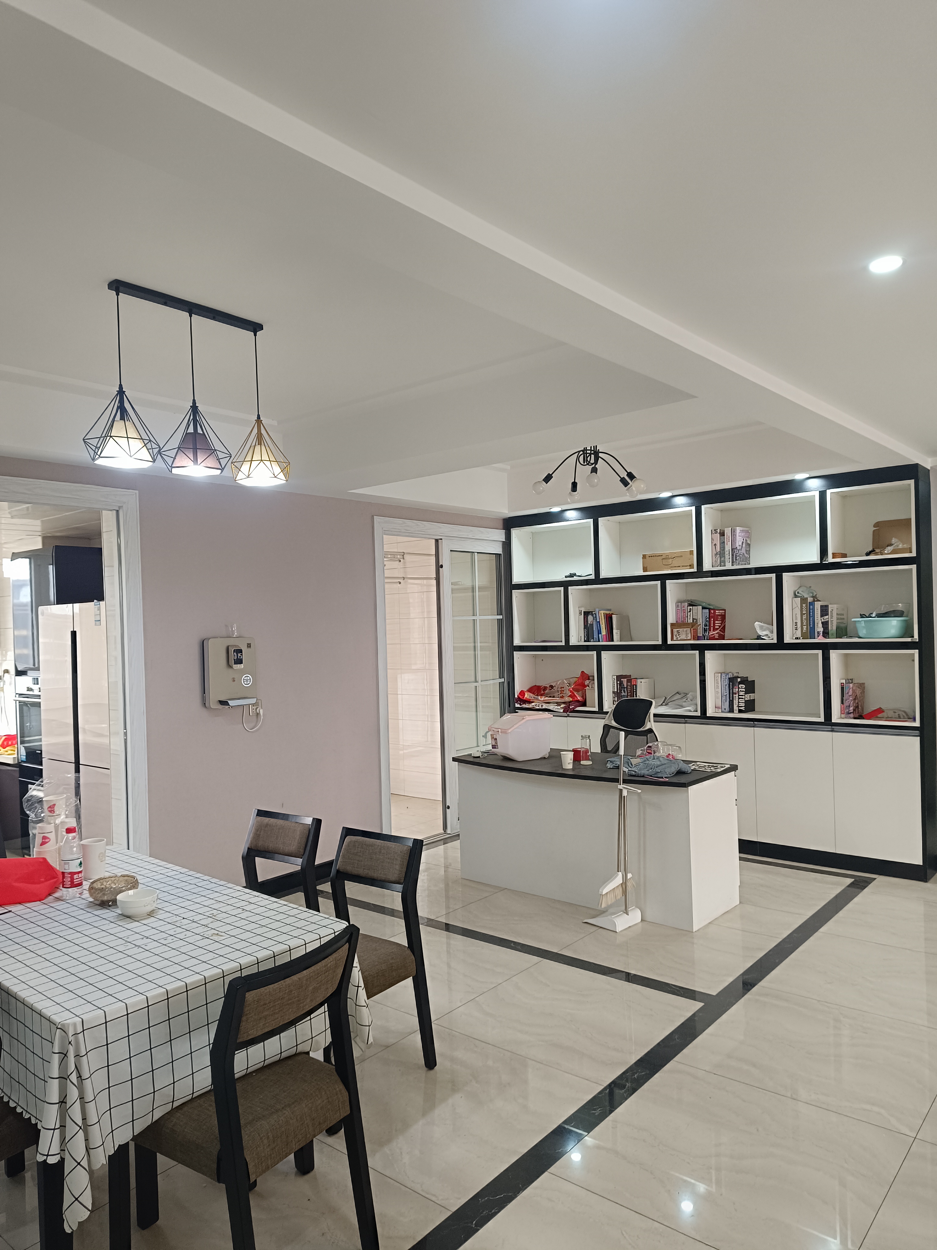 檀香山 1室2厅3卫 100.0万 檀香山 1室2厅3卫 100.0万客厅