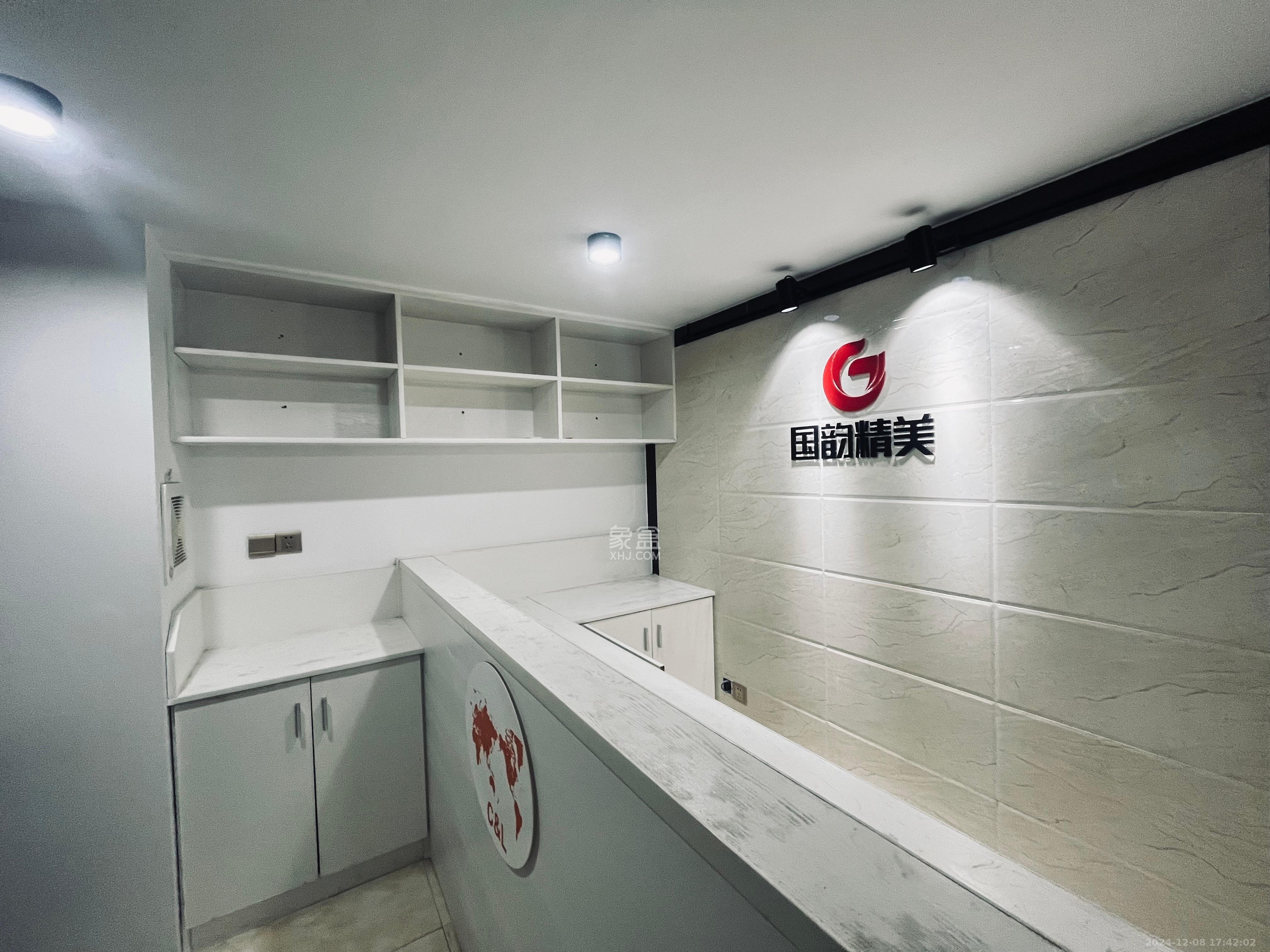 潇湘奥林匹克花园  1室1厅1卫    2200.0元/月 潇湘奥林匹克花园  1室1厅1卫    2200.0元/月室内图