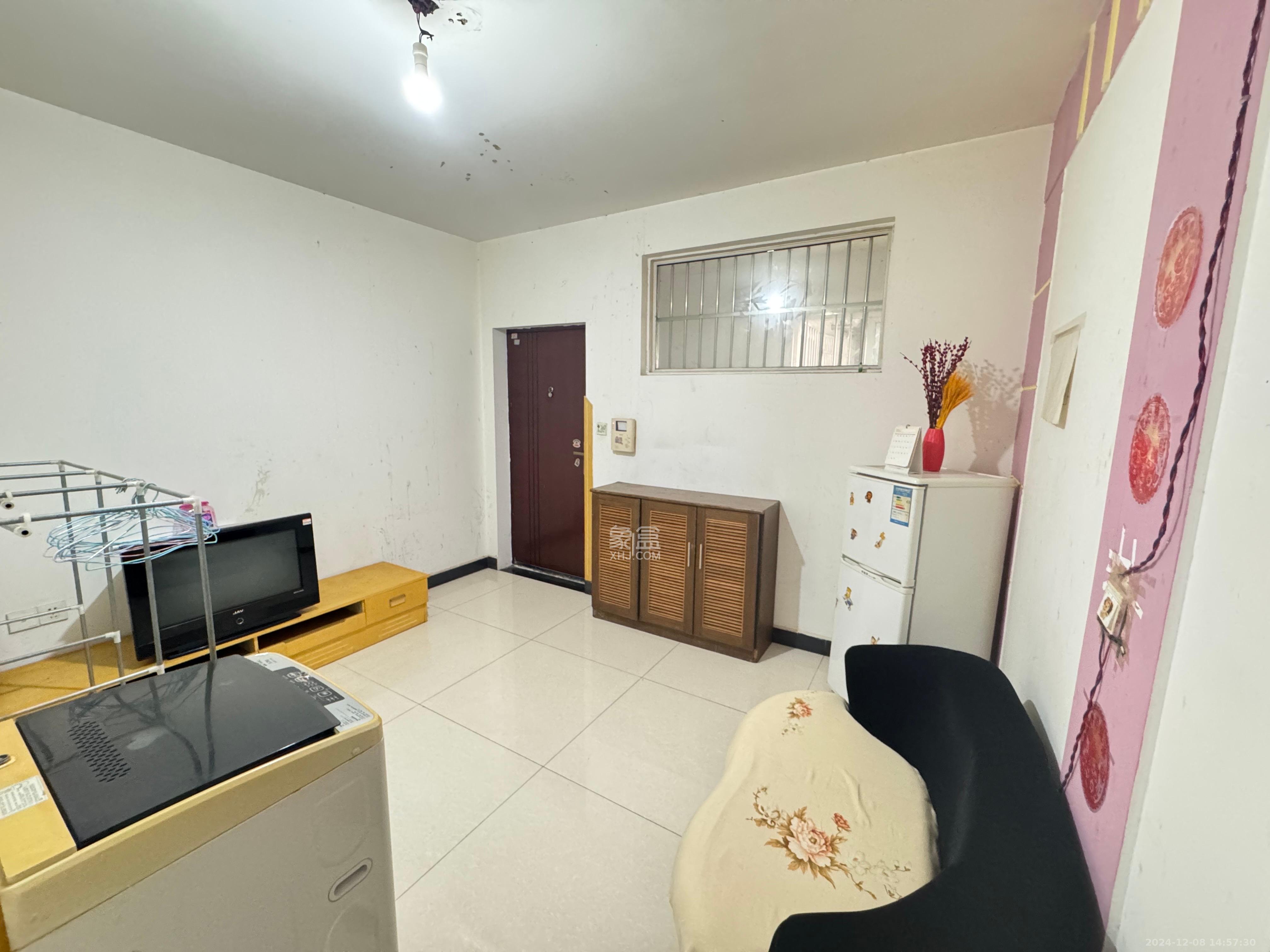 新芙蓉之都  1室1厅1卫   1500.00元/月室内图