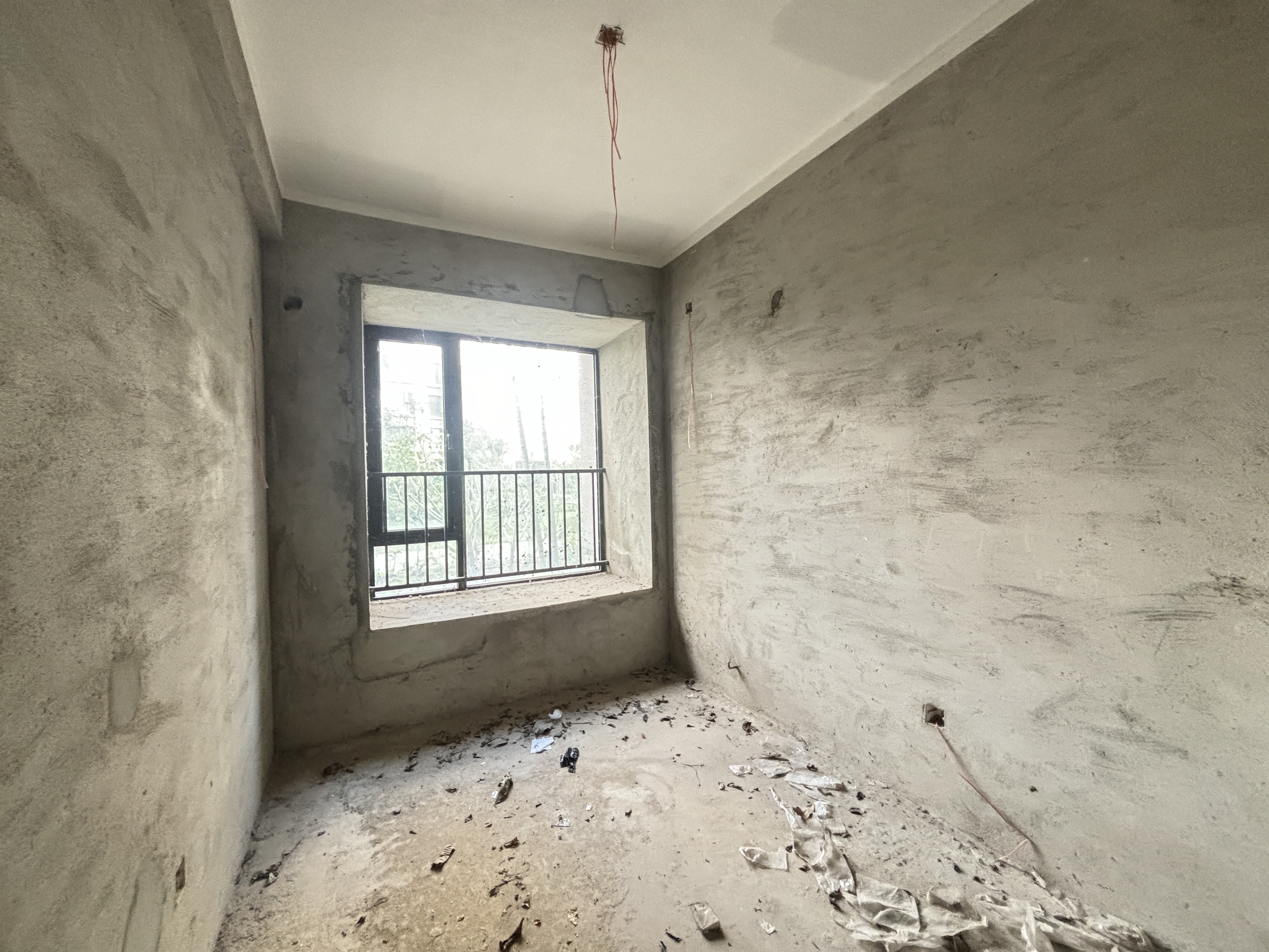 绿地城逸园  3室2厅2卫    112.0万 绿地城逸园  3室2厅2卫    112.0万客厅