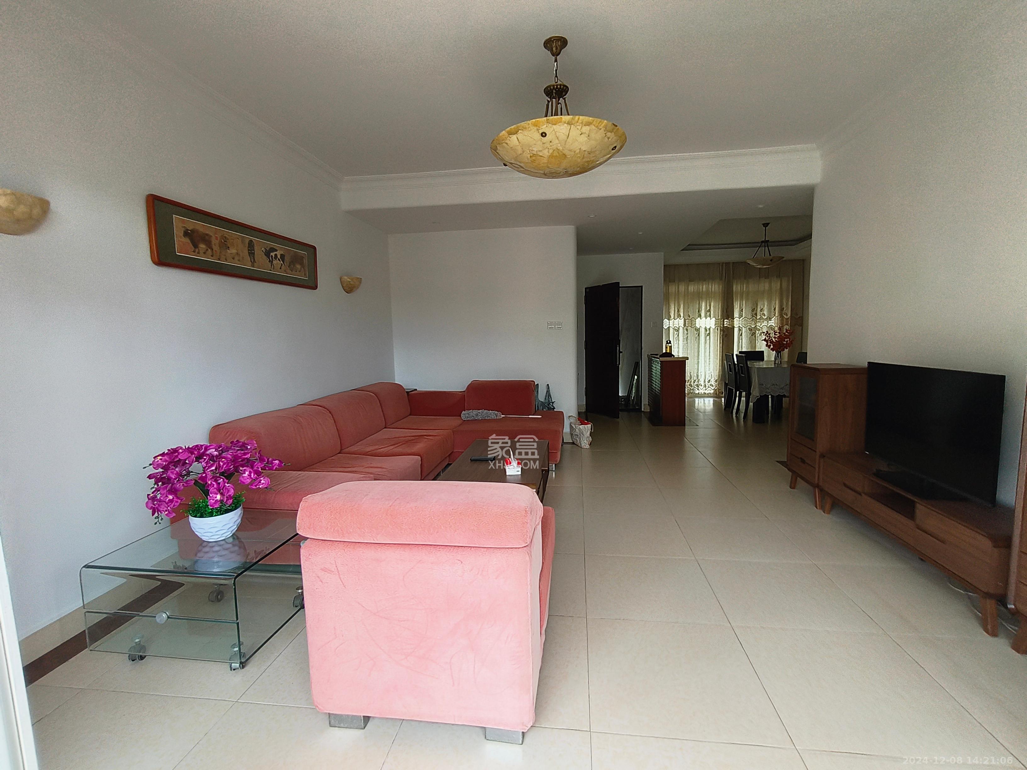 圣爵菲斯 3室2厅1卫 3000.0元/月 圣爵菲斯 3室2厅1卫 3000.0元/月室内图