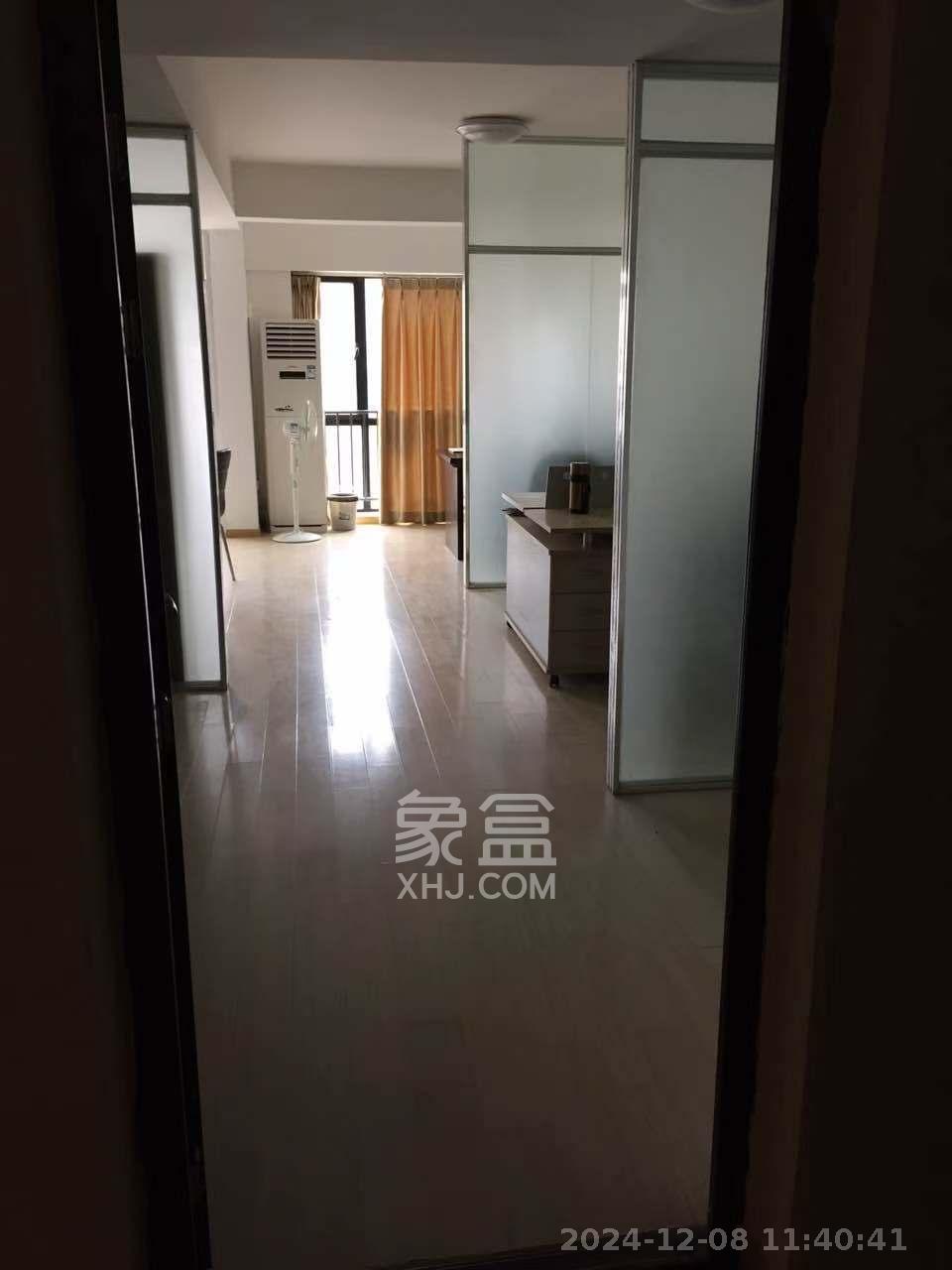 锦泰东环国际 1室1厅1卫 2400.0元/月 锦泰东环国际 1室1厅1卫 2400.0元/月室内图