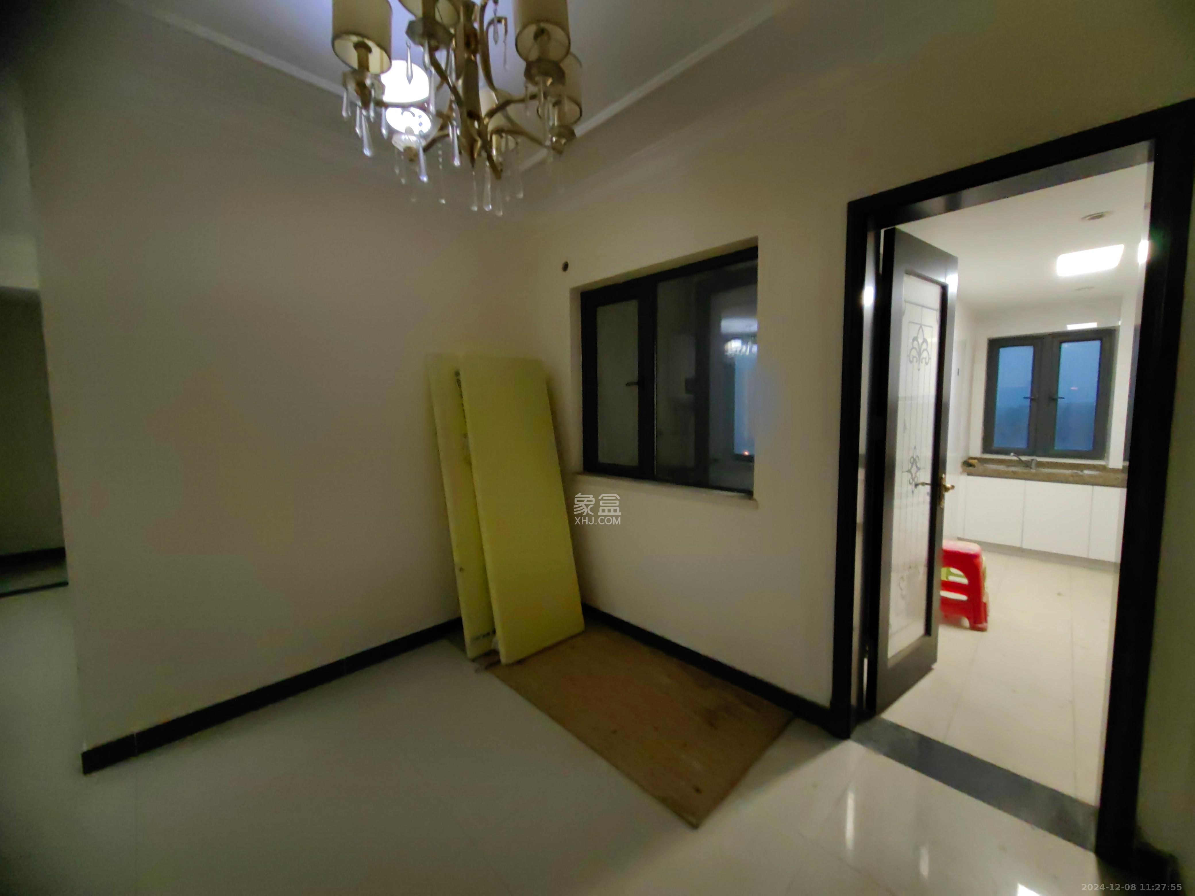 恒大御景天下城一期 4室2厅2卫 2500.0元/月 恒大御景天下城一期 4室2厅2卫 2500.0元/月室内图