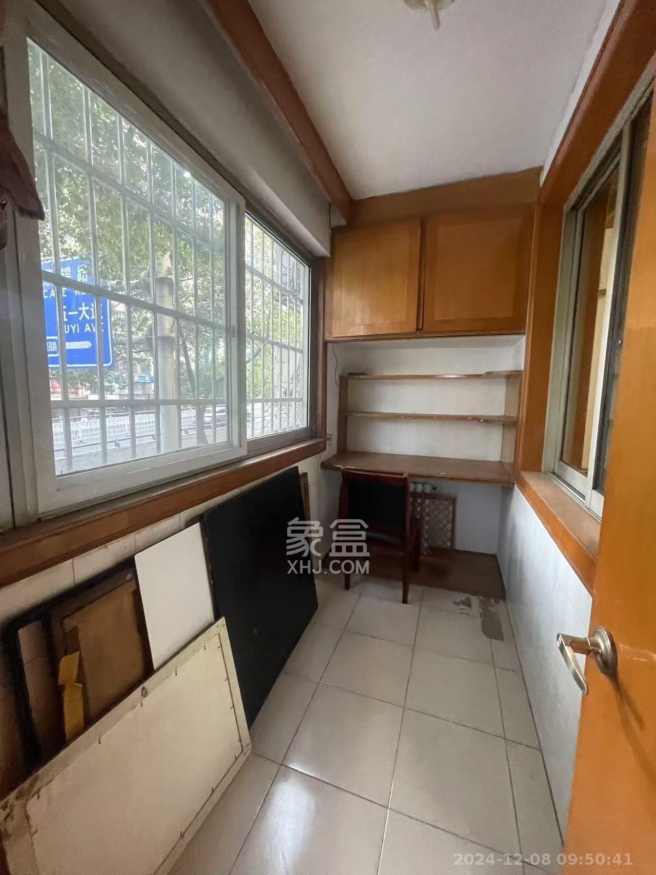 省政府机关二院 3室2厅1卫 3300.0元/月 省政府机关二院 3室2厅1卫 3300.0元/月室内图