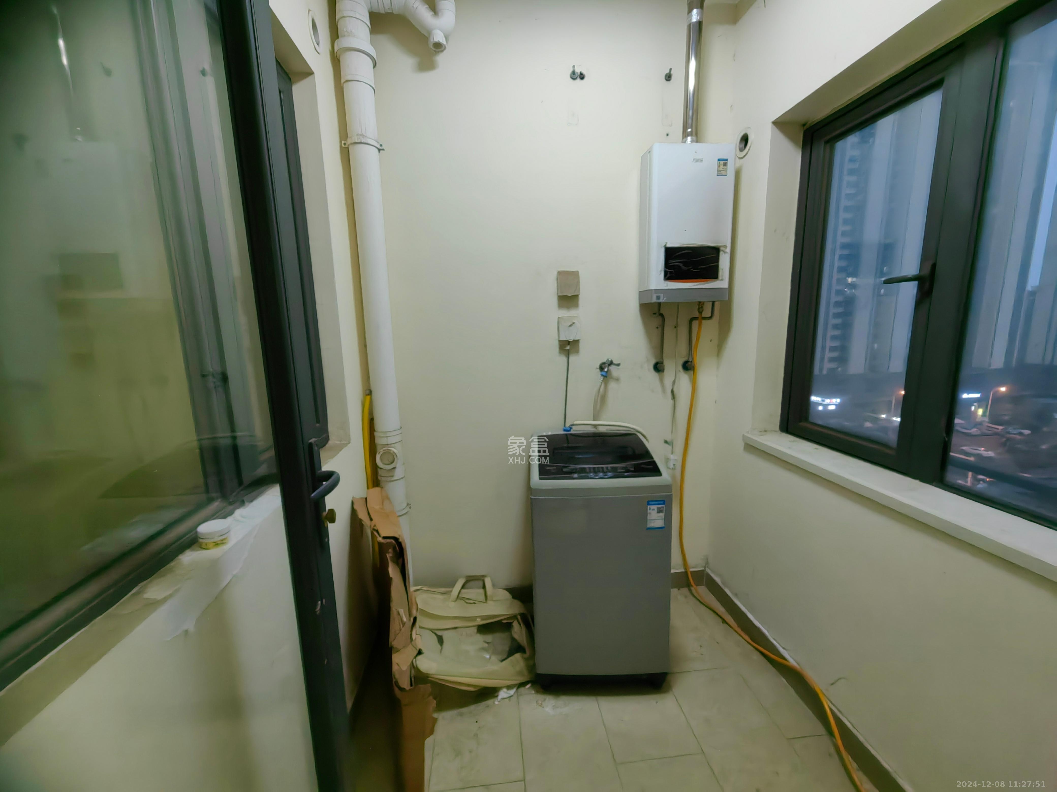 恒大御景天下城一期 4室2厅2卫 2500.0元/月 恒大御景天下城一期 4室2厅2卫 2500.0元/月室内图