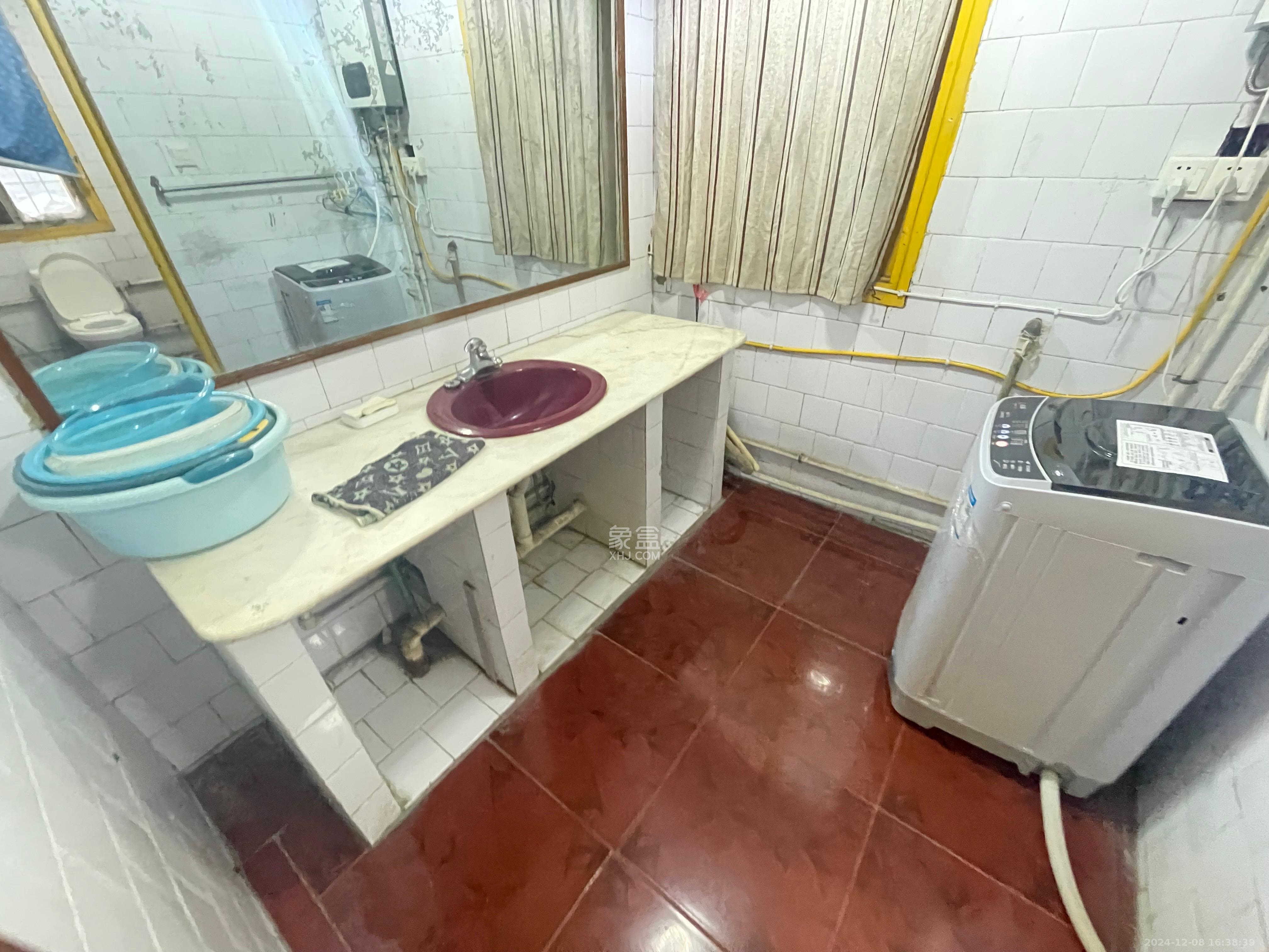 宏金花园 2室2厅1卫 1800.0元/月 宏金花园 2室2厅1卫 1800.0元/月室内图