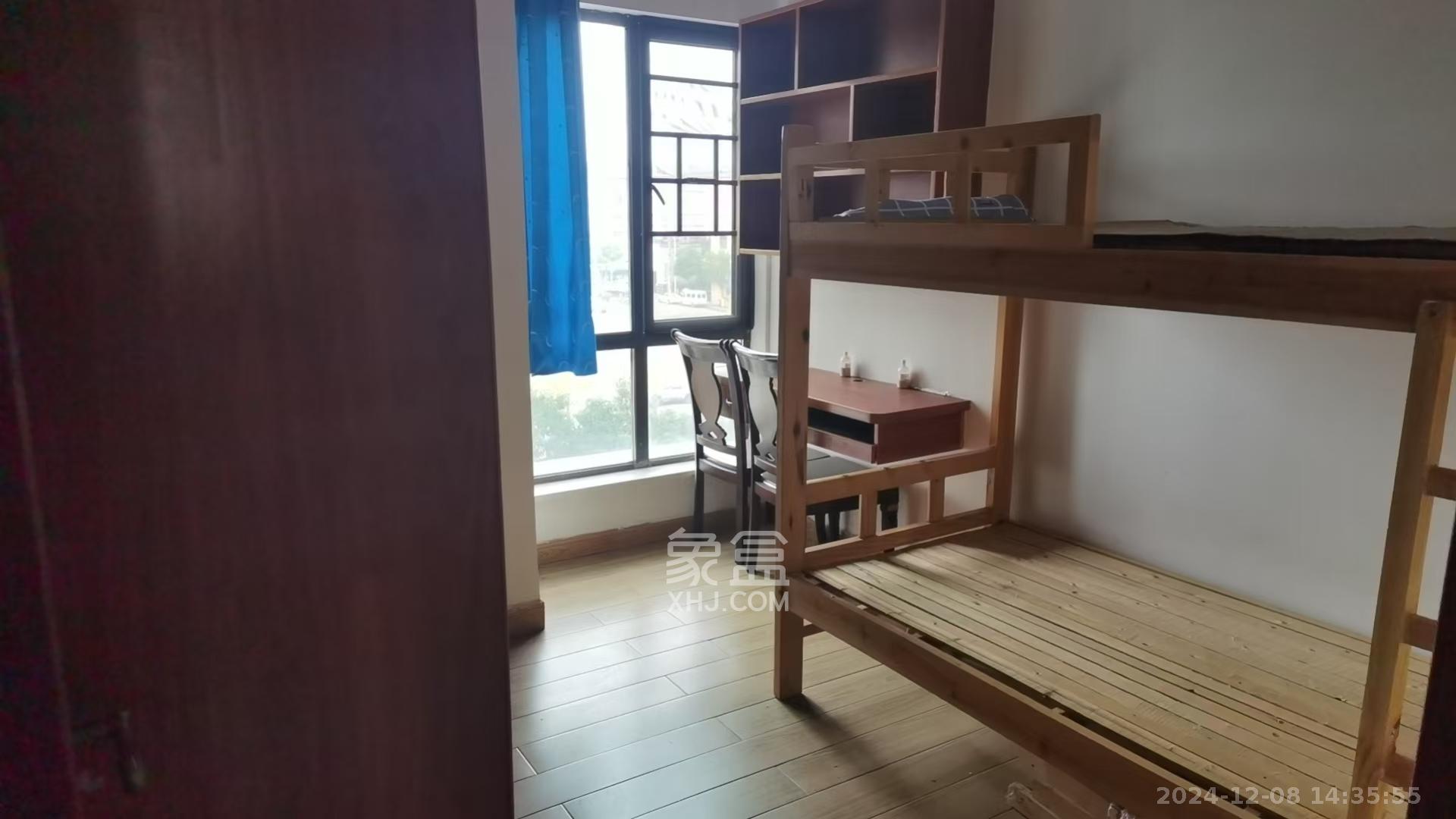 东宜兰园 3室2厅2卫 2400.0元/月 东宜兰园 3室2厅2卫 2400.0元/月室内图