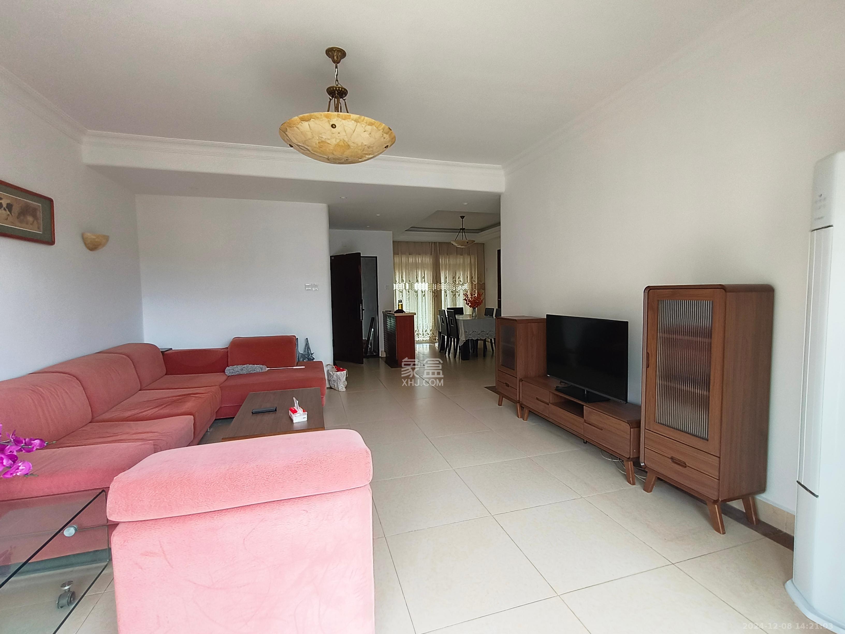 圣爵菲斯 3室2厅1卫 3000.0元/月 圣爵菲斯 3室2厅1卫 3000.0元/月室内图