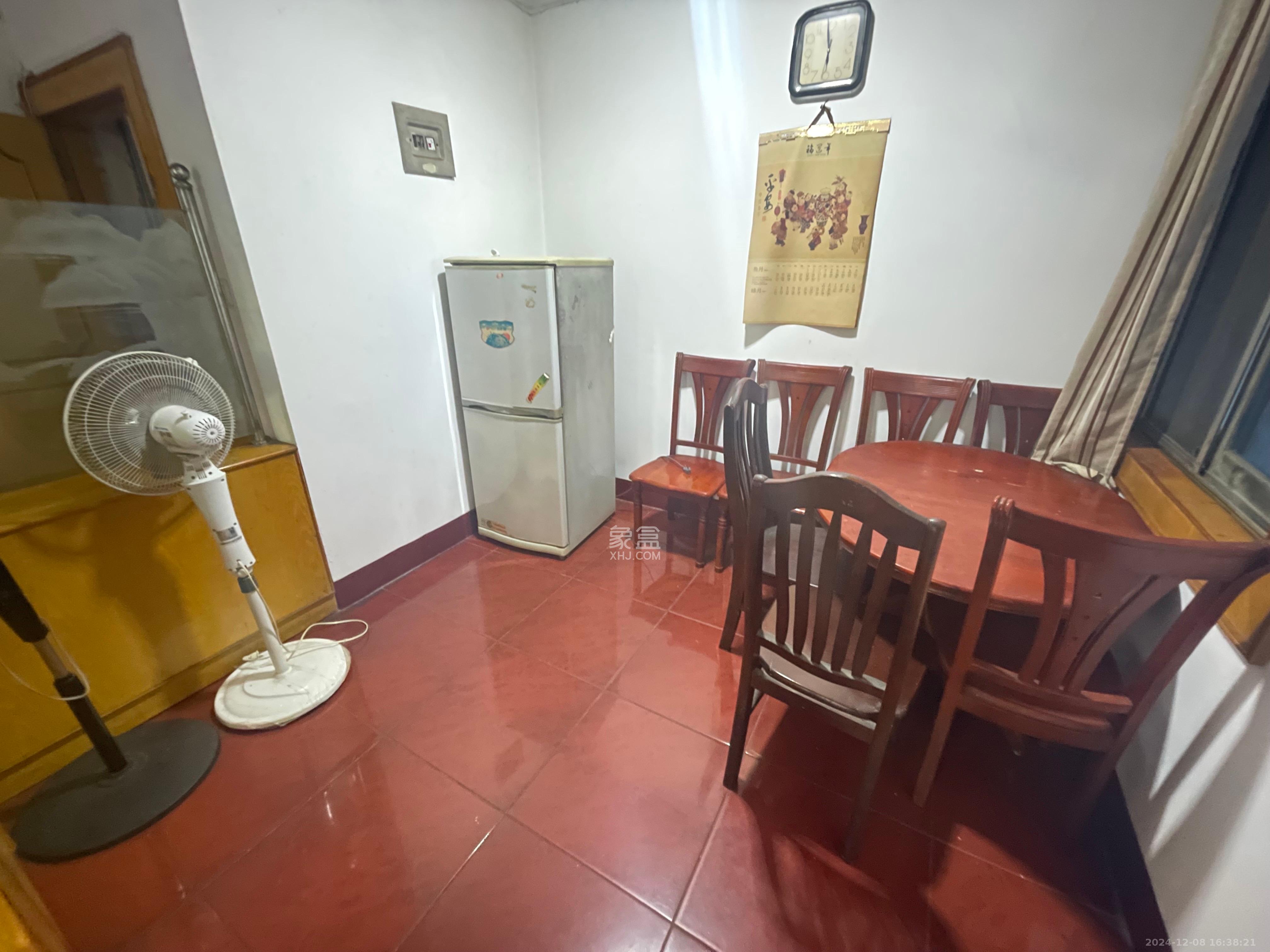 宏金花园  2室2厅1卫    1800.0元/月室内图