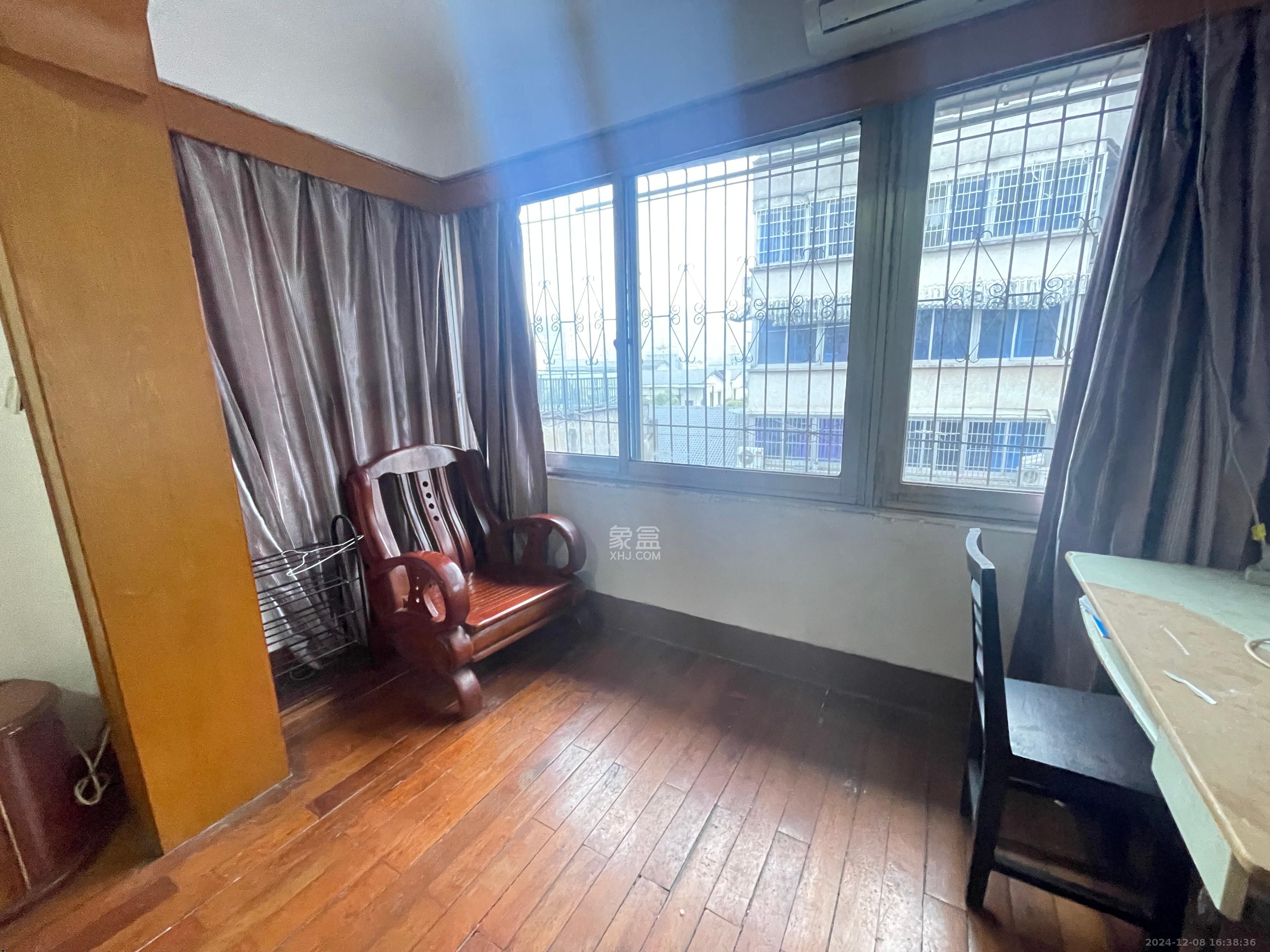 宏金花园 2室2厅1卫 1800.0元/月 宏金花园 2室2厅1卫 1800.0元/月室内图