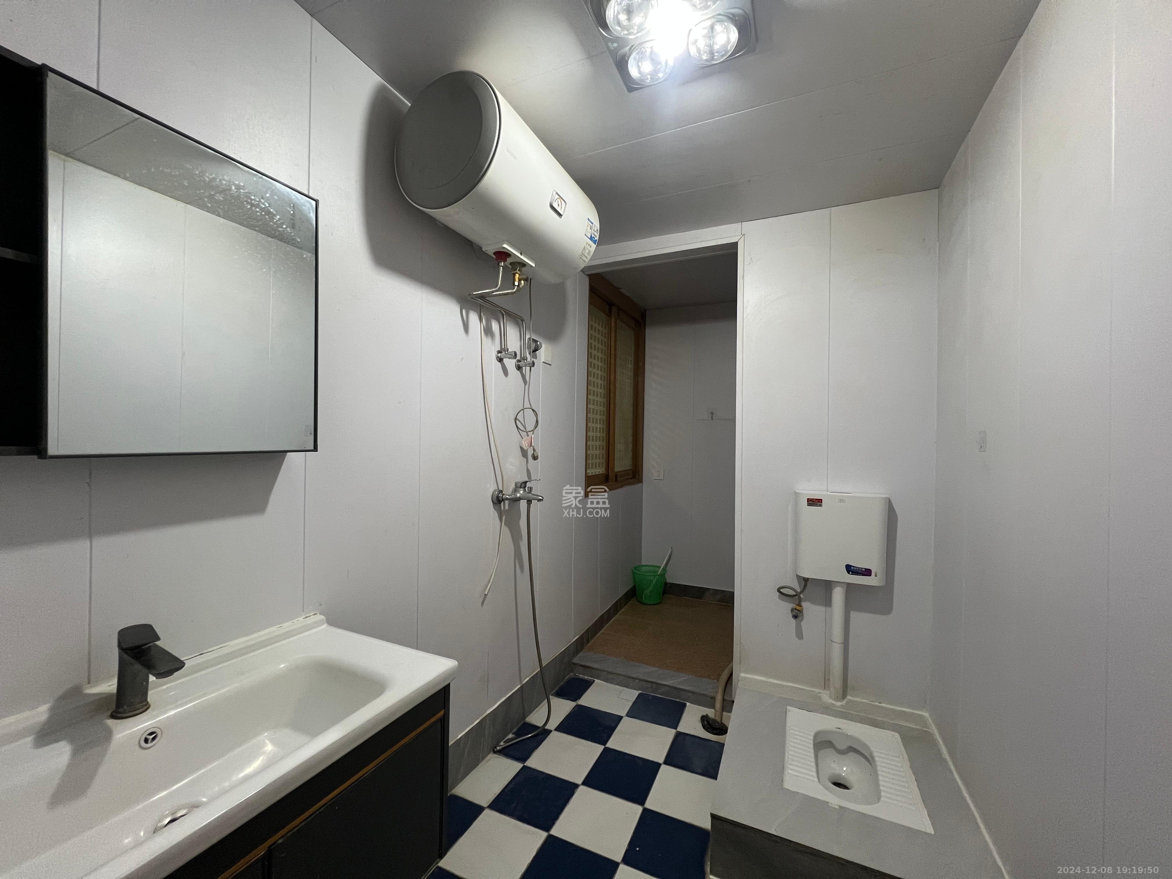 汽车西站商贸城(河西望城坡) 2室2厅1卫 2000.0元/月 汽车西站商贸城(河西望城坡) 2室2厅1卫 2000.0元/月室内图