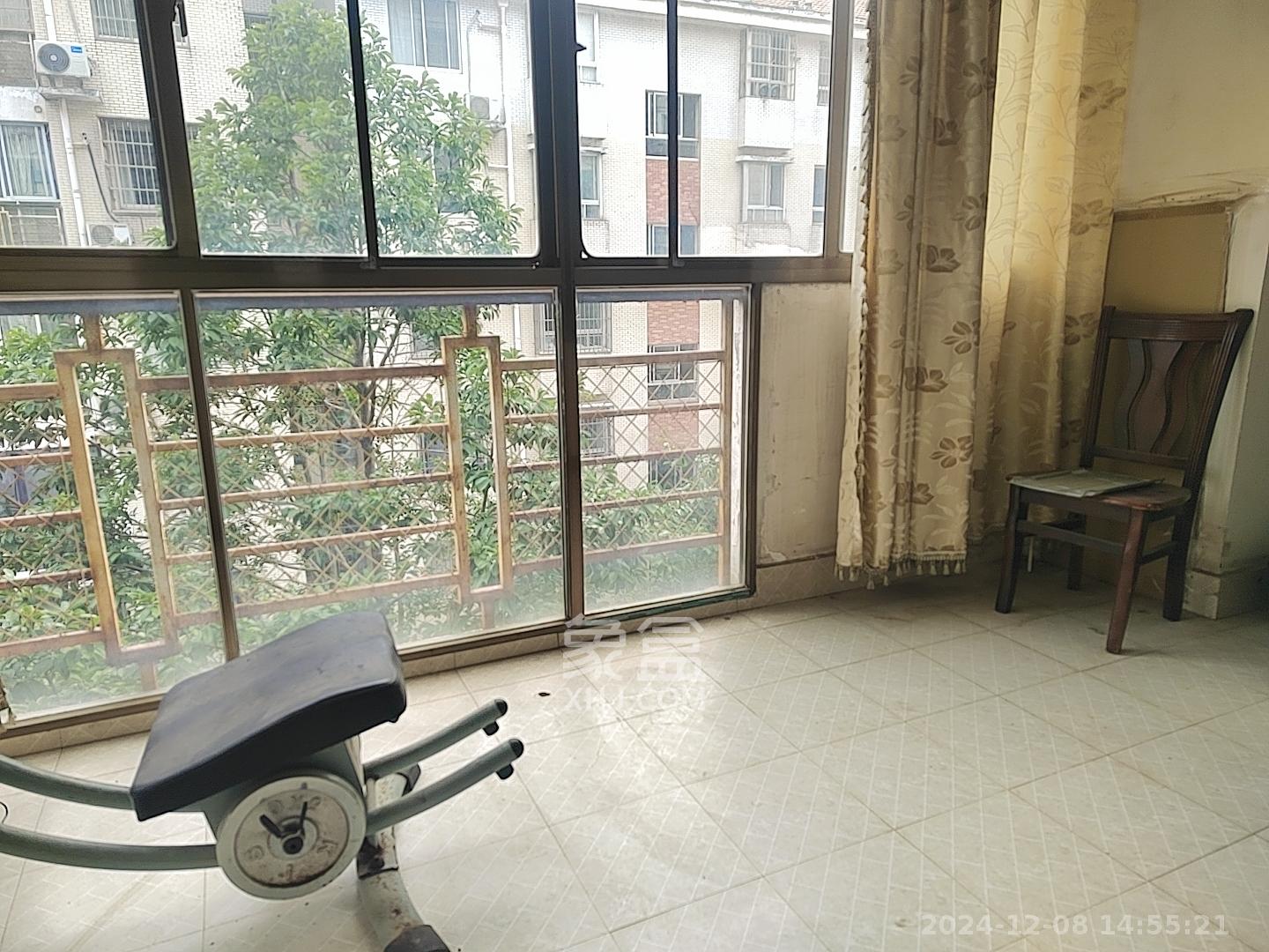 西江庭院(盐业集团宿舍) 3室2厅1卫 2500.0元/月 西江庭院(盐业集团宿舍) 3室2厅1卫 2500.0元/月室内图