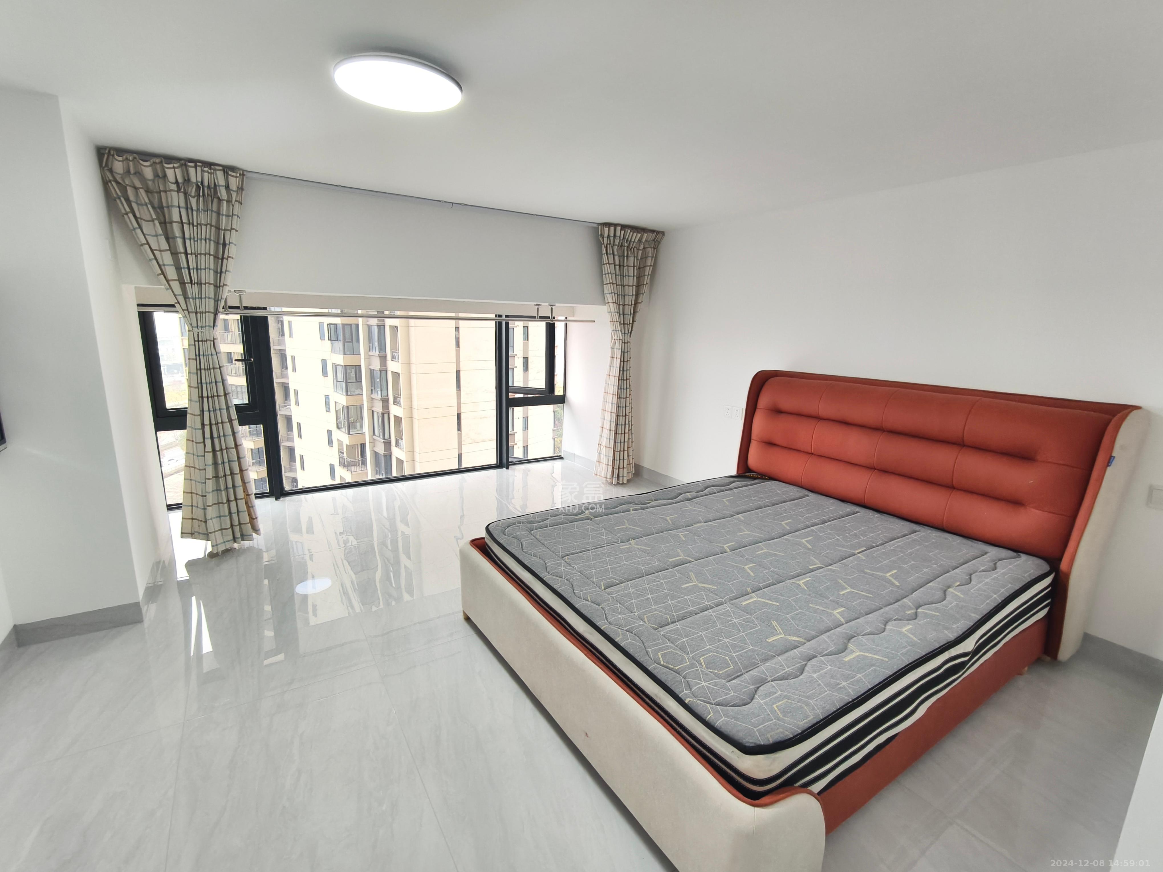 长燃润和天地(长润小区印湘江) 1室1厅1卫 1400.0元/月 长燃润和天地(长润小区印湘江) 1室1厅1卫 1400.0元/月室内图