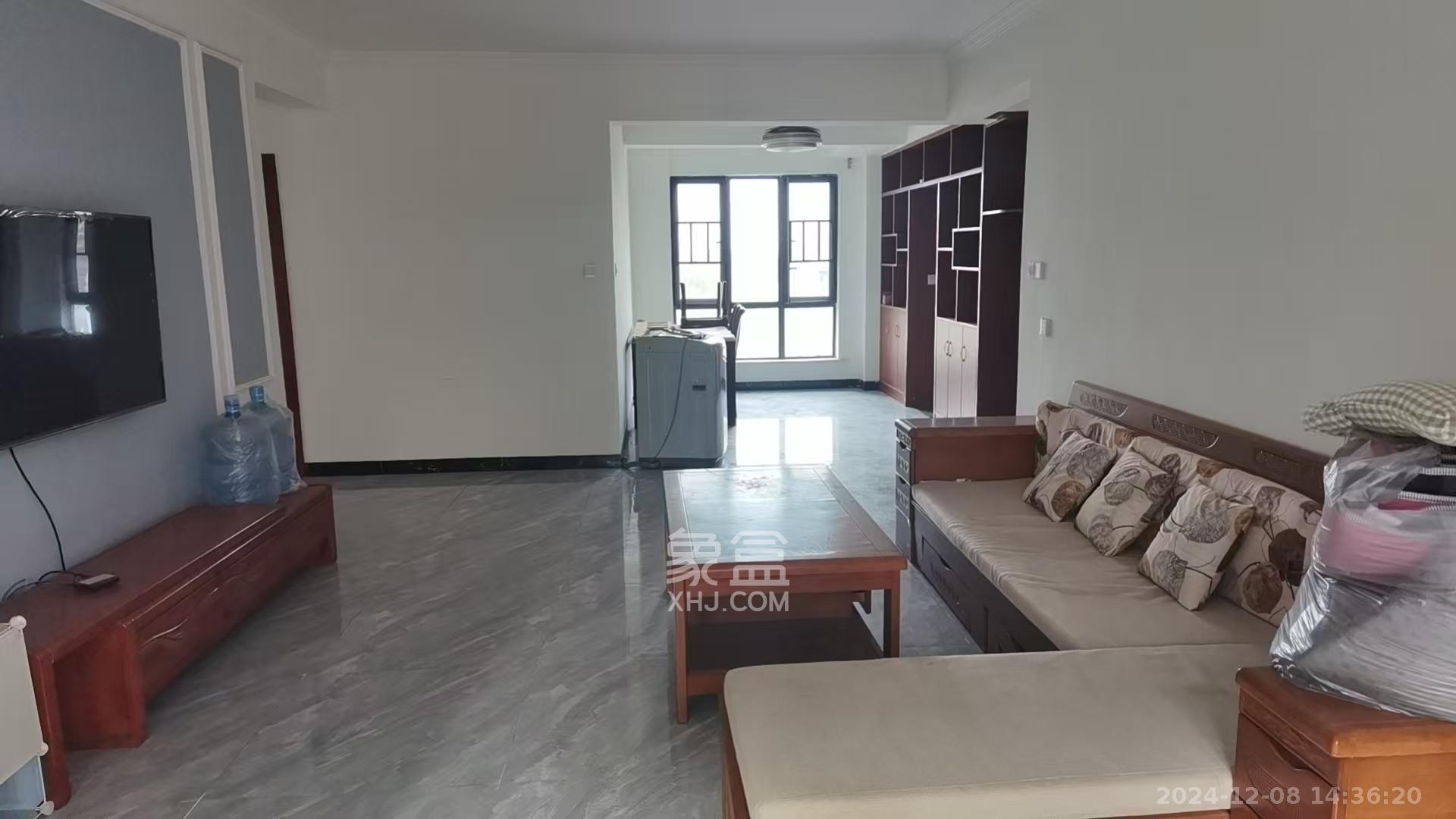 东宜兰园 3室2厅2卫 2400.0元/月 东宜兰园 3室2厅2卫 2400.0元/月室内图