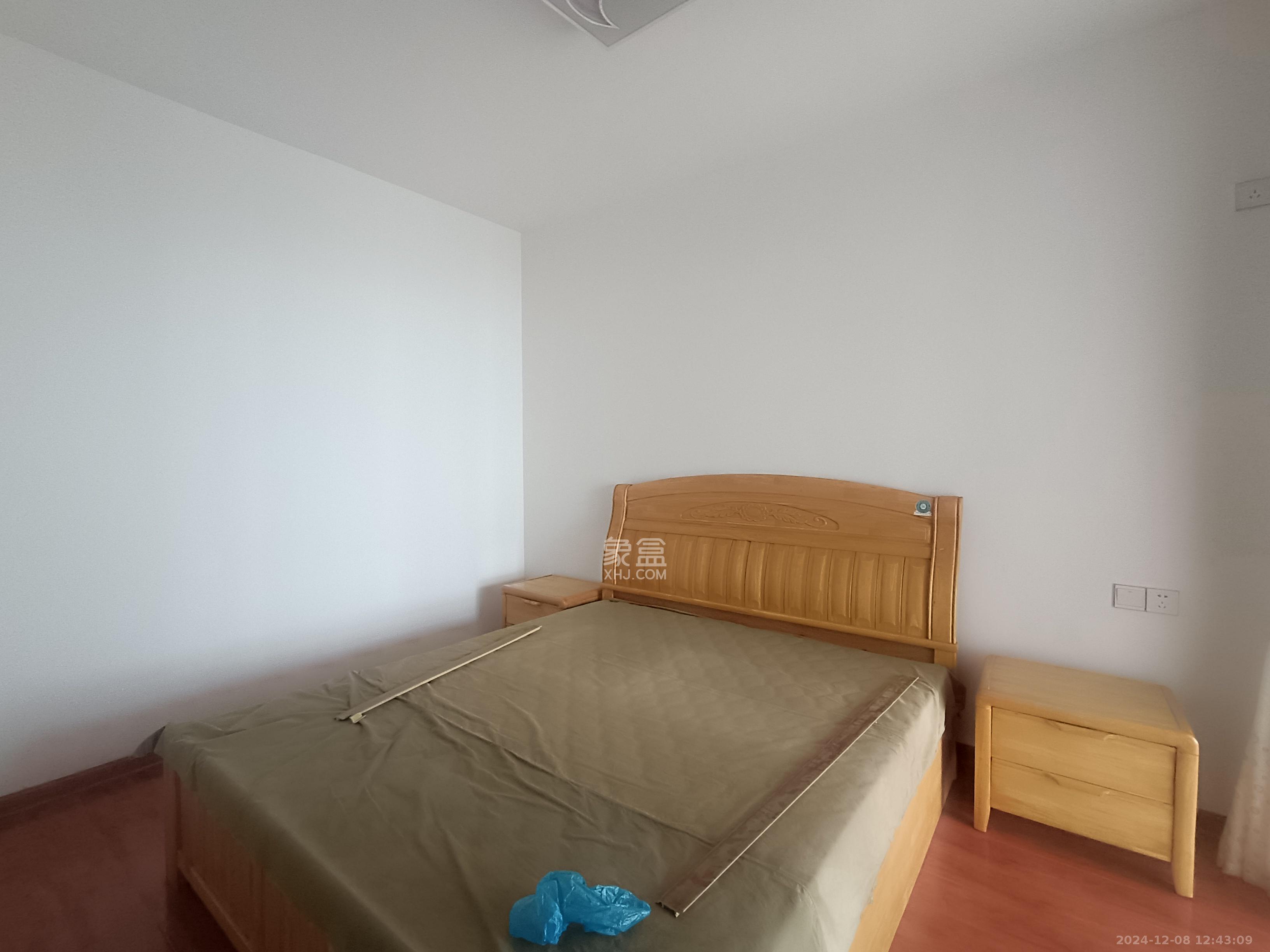 锑都家园 1室2厅2卫 1800.0元/月 锑都家园 1室2厅2卫 1800.0元/月室内图