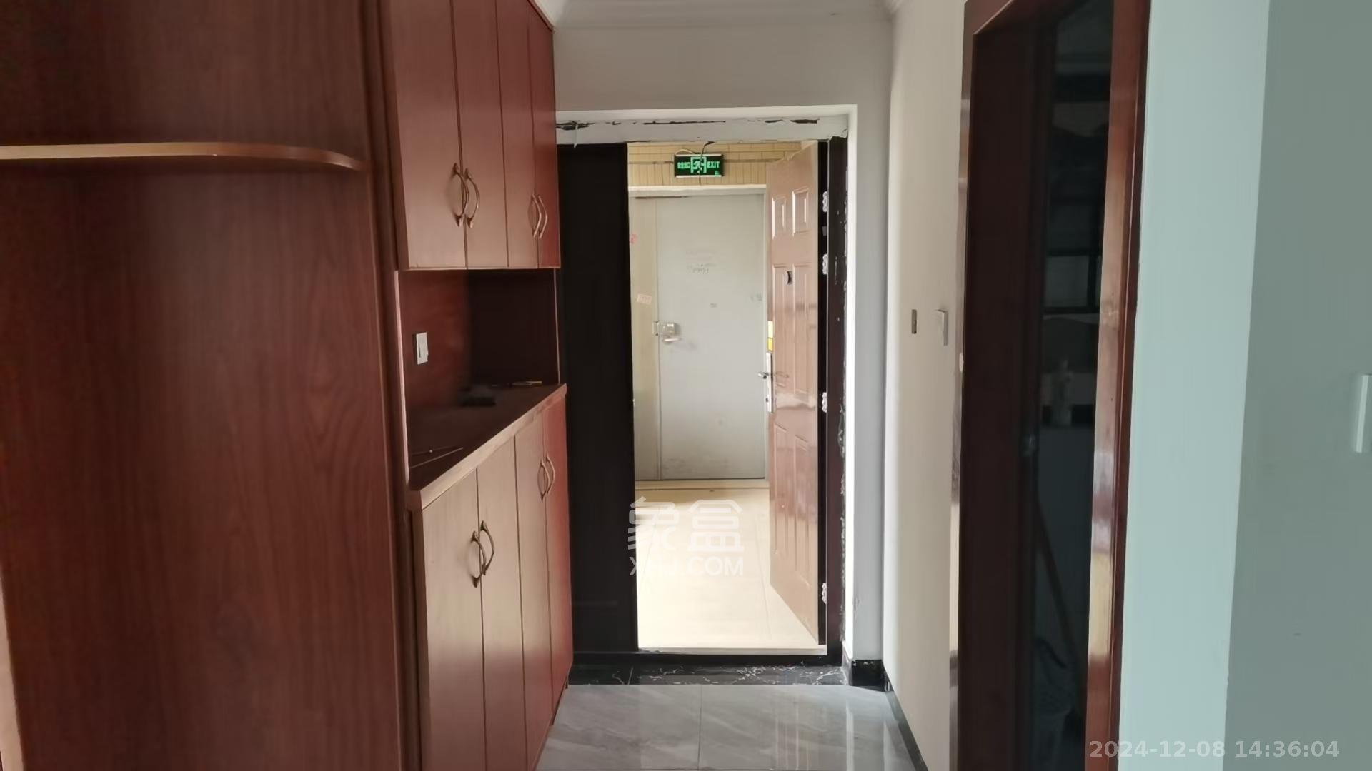 东宜兰园 3室2厅2卫 2400.0元/月 东宜兰园 3室2厅2卫 2400.0元/月室内图