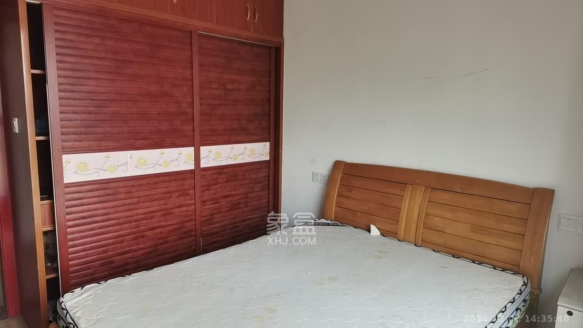 东宜兰园 3室2厅2卫 2400.0元/月 东宜兰园 3室2厅2卫 2400.0元/月室内图