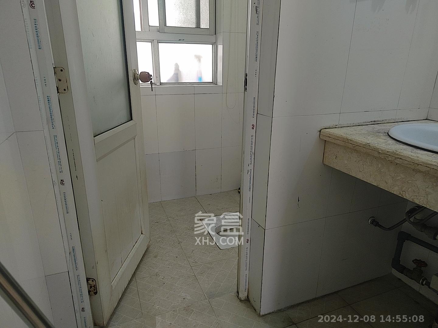 西江庭院(盐业集团宿舍) 3室2厅1卫 2500.0元/月 西江庭院(盐业集团宿舍) 3室2厅1卫 2500.0元/月室内图