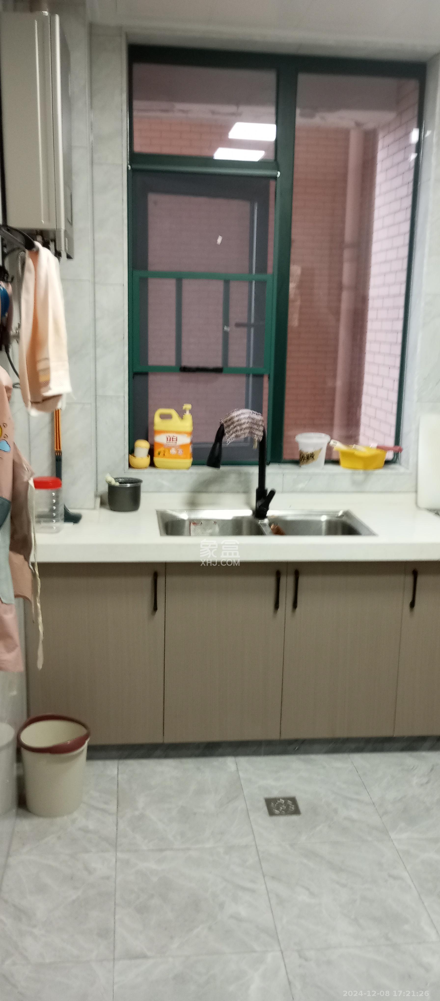 丽发新城 1室0厅0卫 2800.0元/月 丽发新城 1室0厅0卫 2800.0元/月室内图