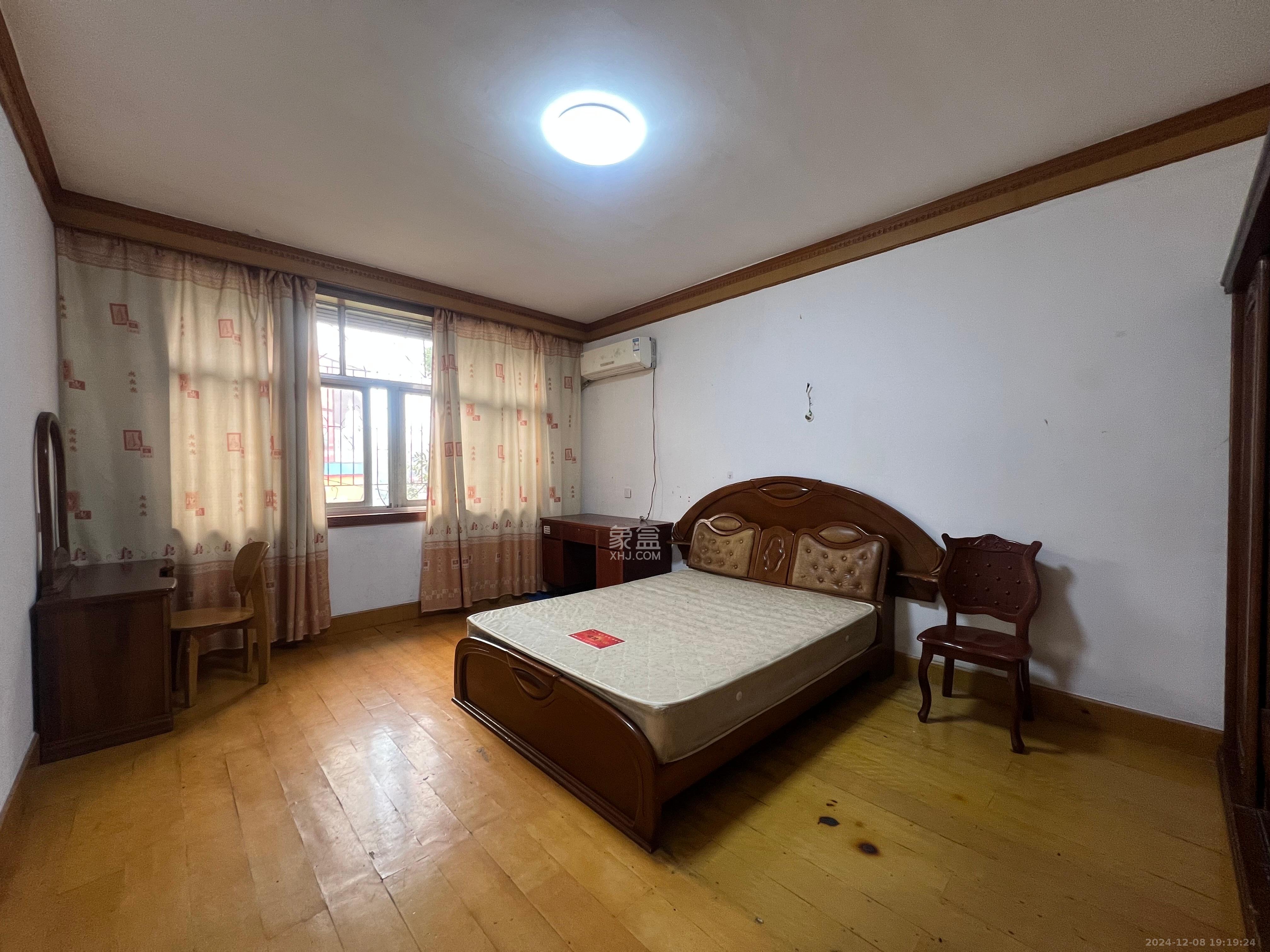 汽车西站商贸城(河西望城坡) 2室2厅1卫 2000.0元/月 汽车西站商贸城(河西望城坡) 2室2厅1卫 2000.0元/月室内图