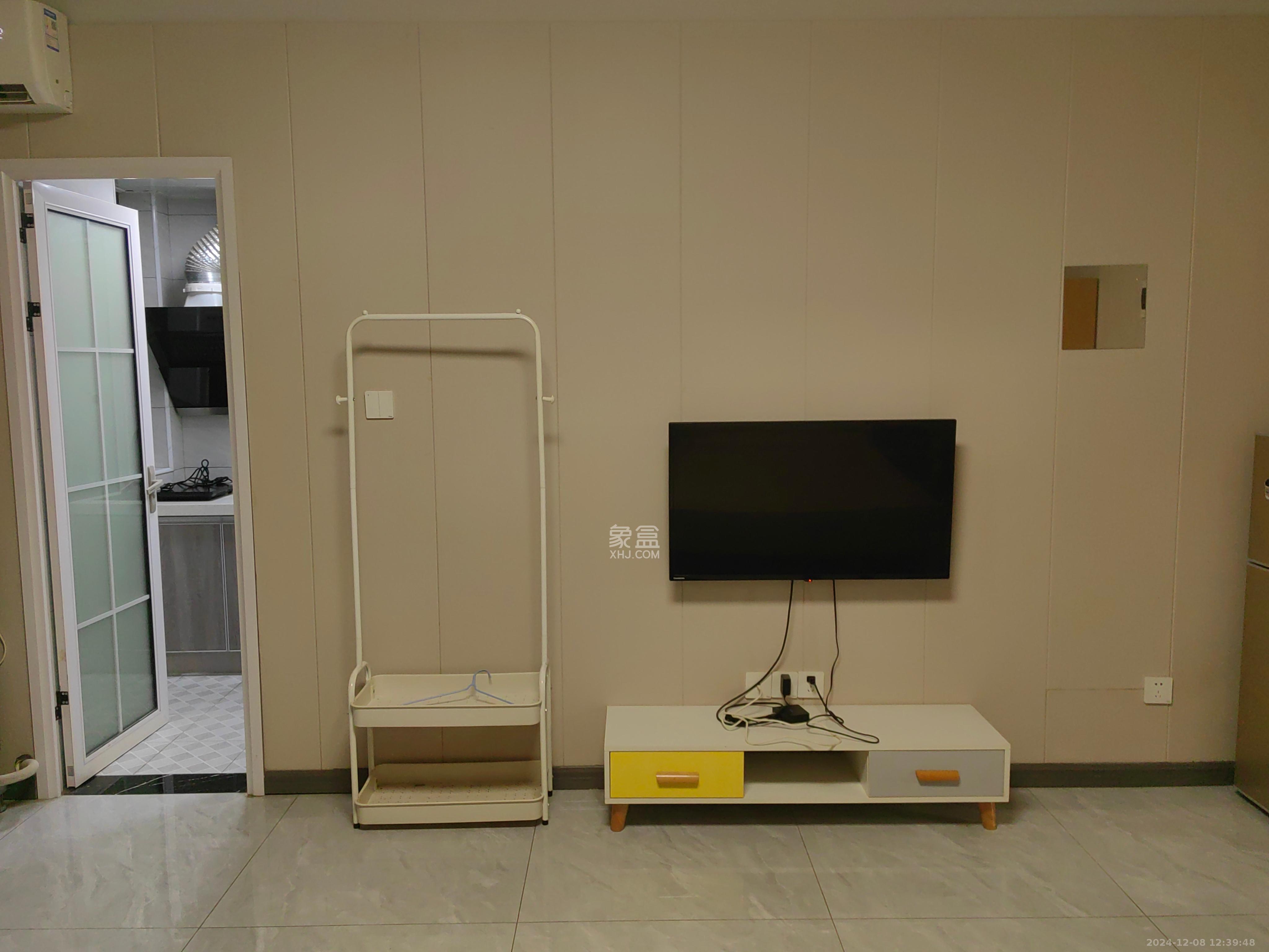 百纳广场（百纳公寓）  1室1厅1卫    1400.0元/月室内图