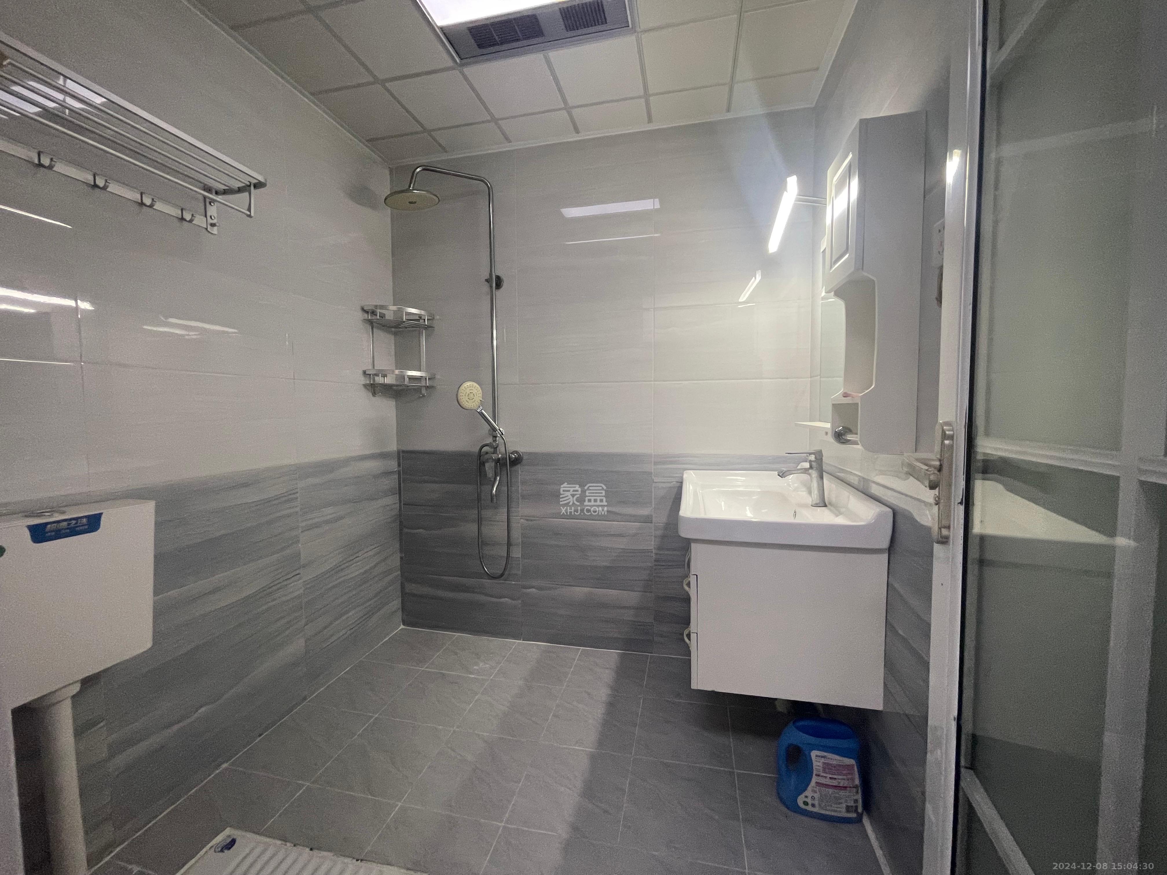 MOMA当代广场  1室1厅1卫    1200.0元/月室内图