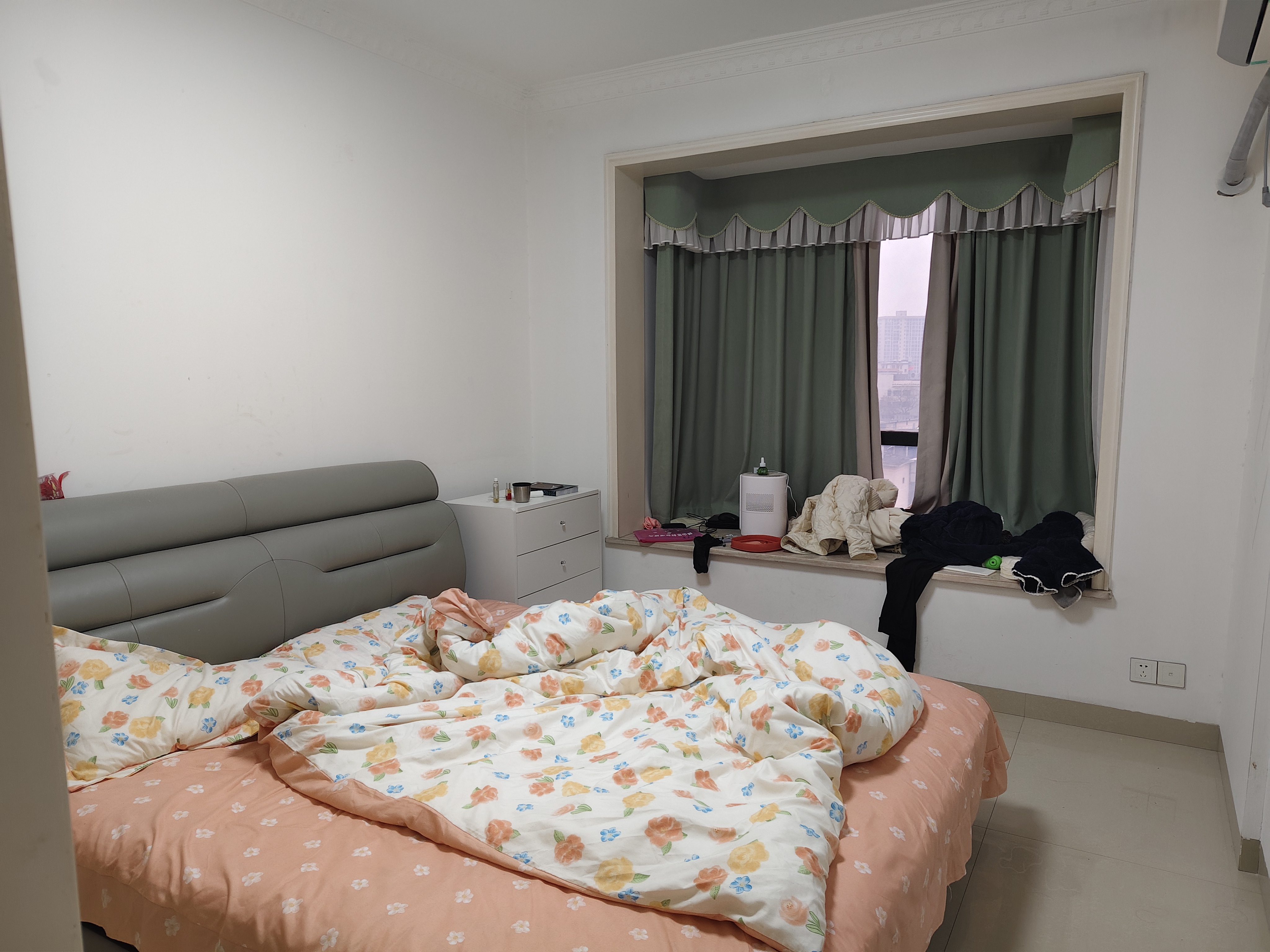 龙洲馨苑 1室2厅2卫 55.0万 龙洲馨苑 1室2厅2卫 55.0万客厅