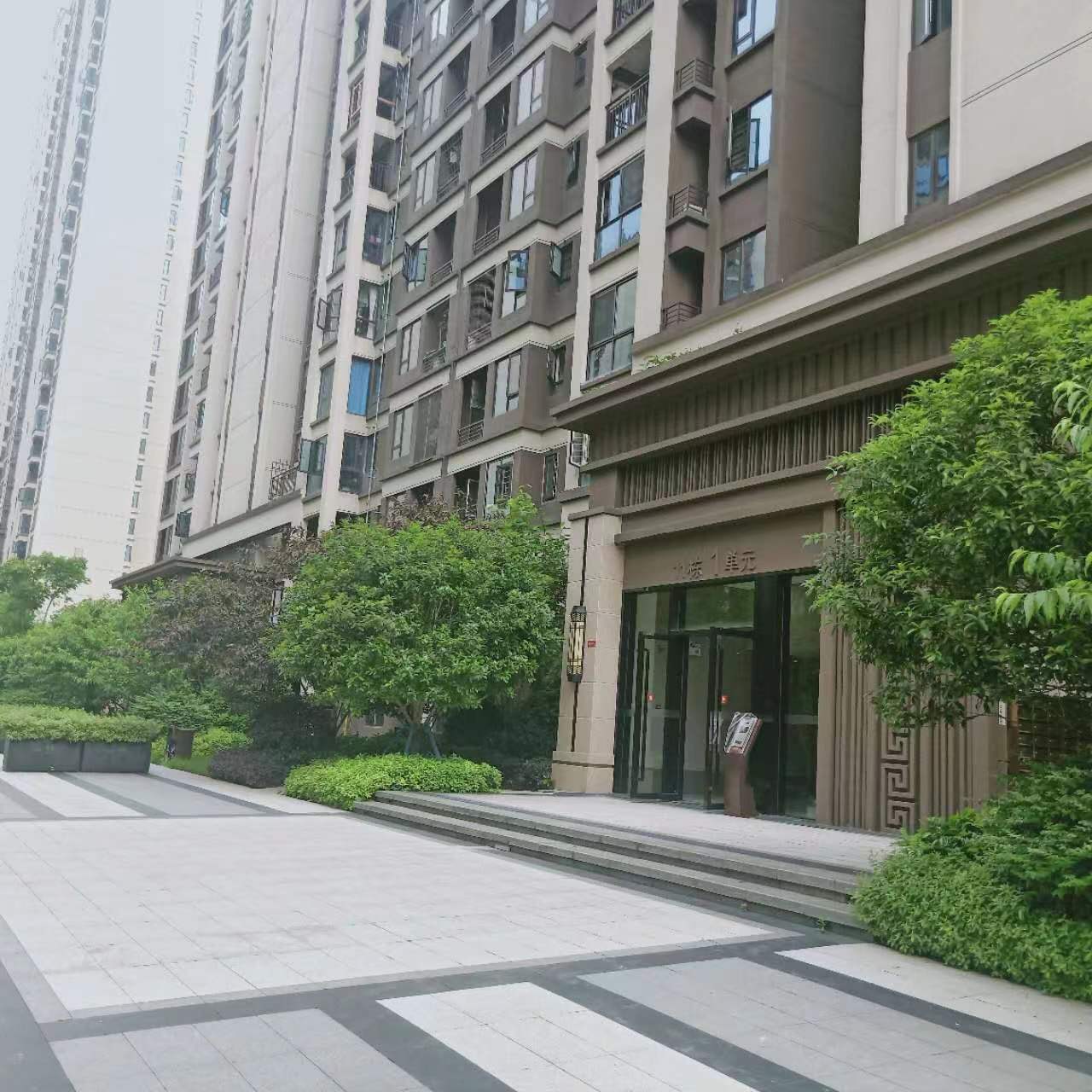 美的金科檀樾  3室2厅2卫   64.90万客厅