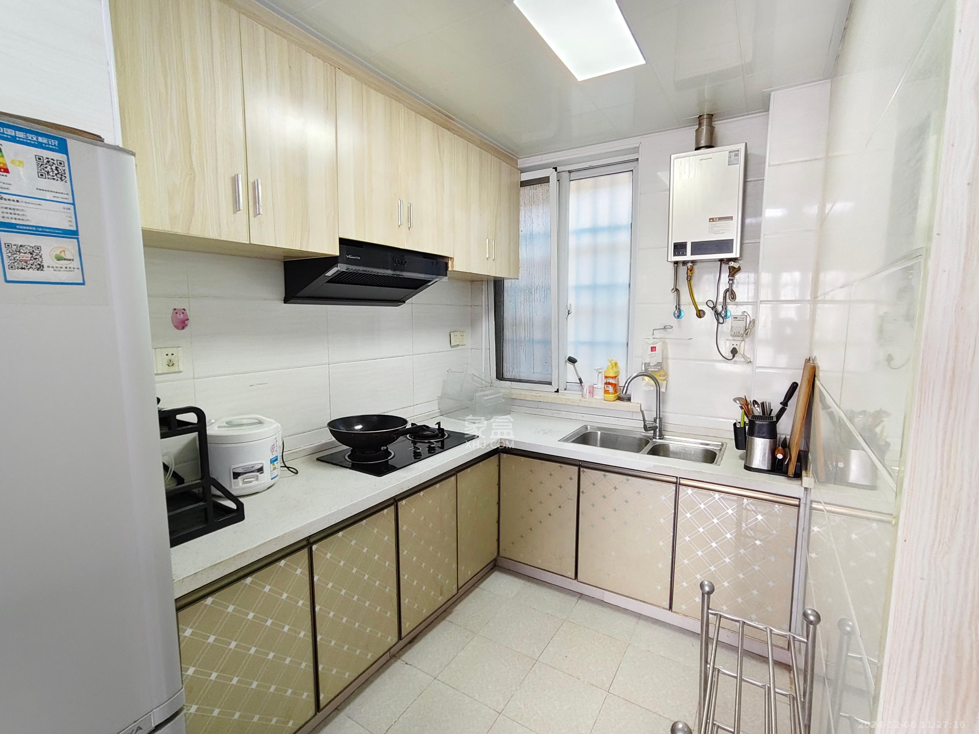 谷山庭院二期 3室2厅1卫 2200.0元/月 谷山庭院二期 3室2厅1卫 2200.0元/月室内图