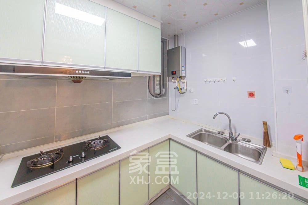 湘江雅颂居  3室2厅2卫   3000.00元/月室内图