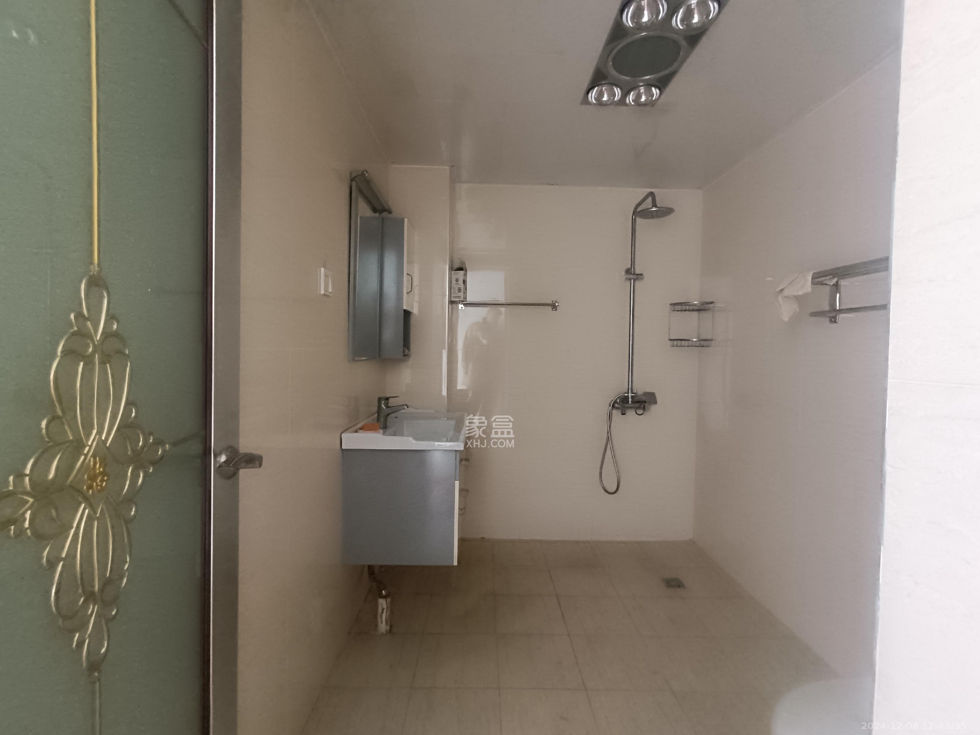 锑都家园 1室2厅2卫 1800.0元/月 锑都家园 1室2厅2卫 1800.0元/月室内图