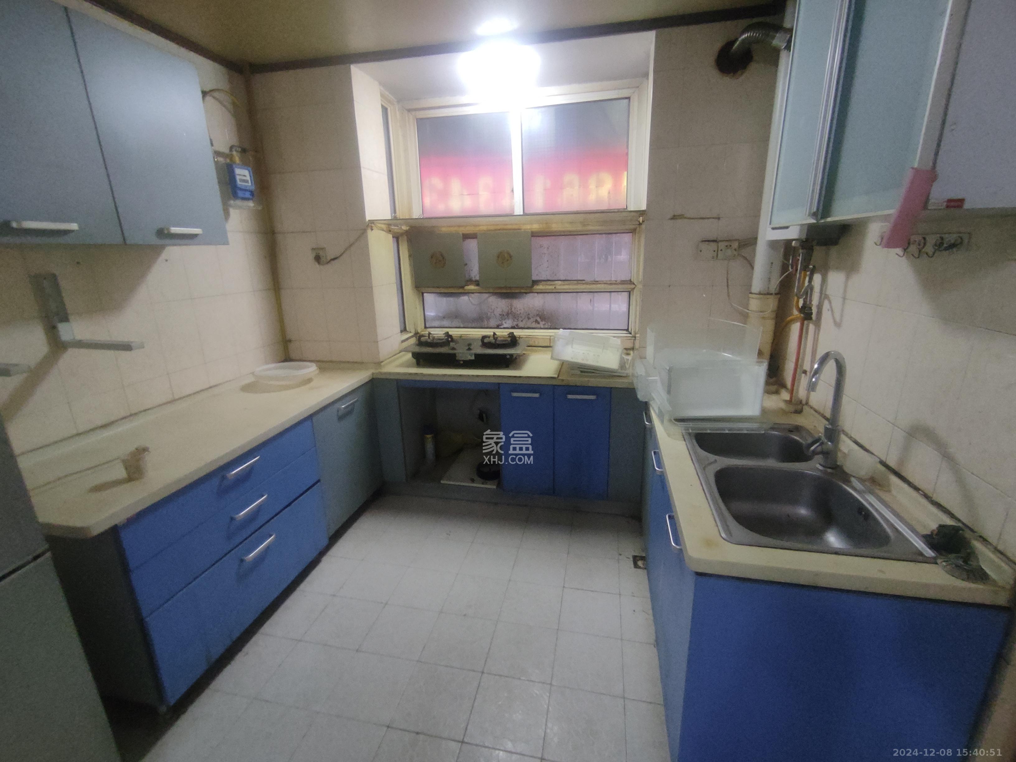 荷花园电信宿舍(天辰荷花苑)  2室1厅1卫    2800.0元/月 荷花园电信宿舍(天辰荷花苑)  2室1厅1卫    2800.0元/月室内图