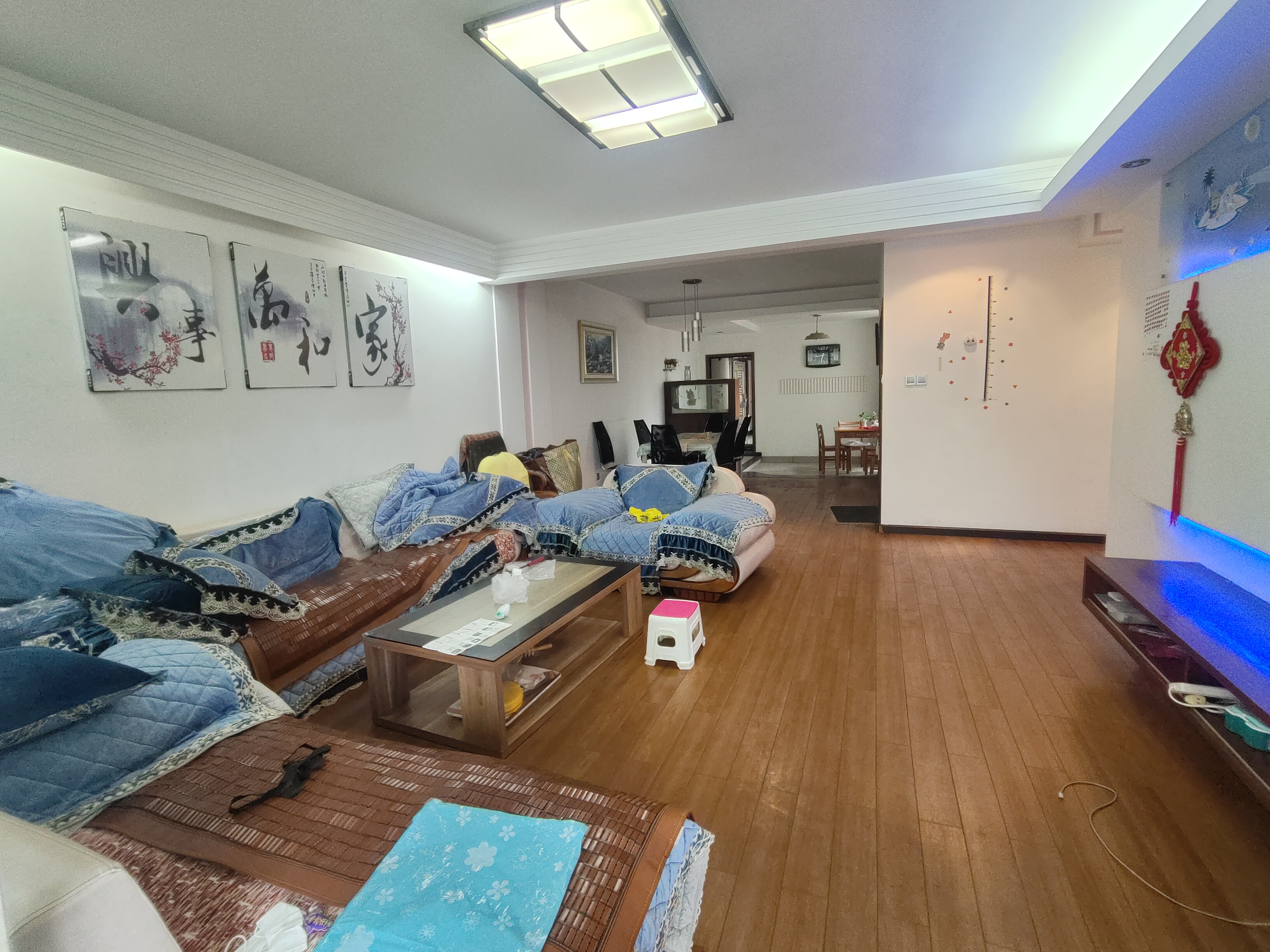 金城阳光 3室2厅2卫 1500.0元/月 金城阳光 3室2厅2卫 1500.0元/月室内图