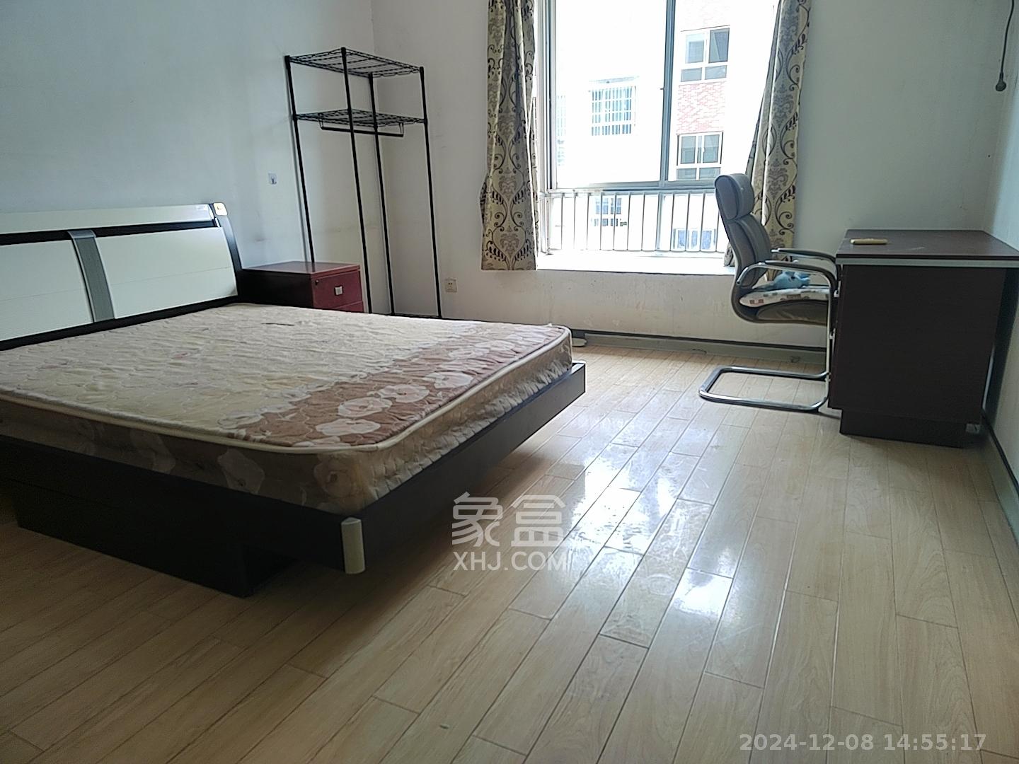 西江庭院(盐业集团宿舍) 3室2厅1卫 2500.0元/月 西江庭院(盐业集团宿舍) 3室2厅1卫 2500.0元/月室内图