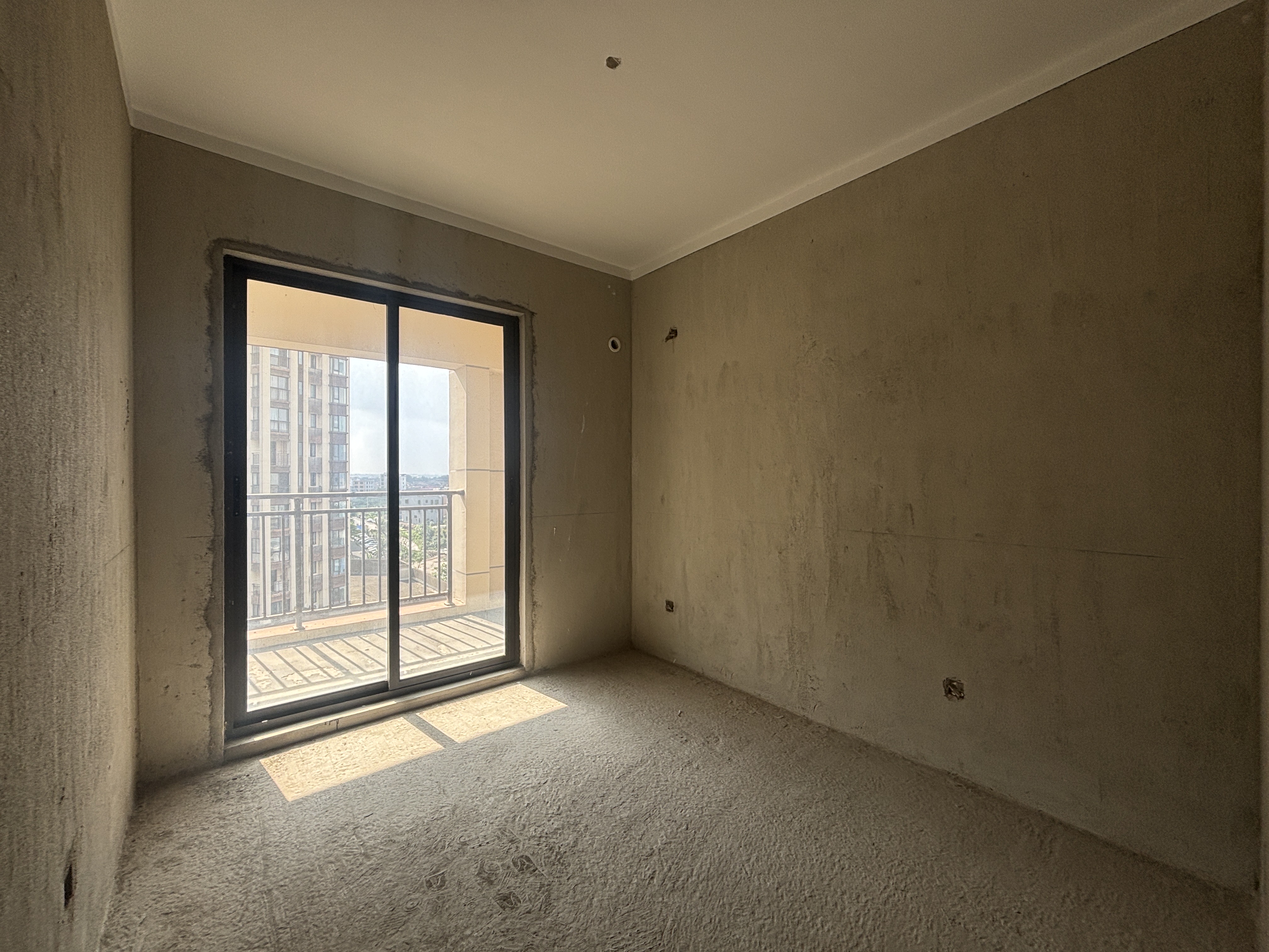 绿地城逸园  3室2厅2卫    112.0万 绿地城逸园  3室2厅2卫    112.0万客厅