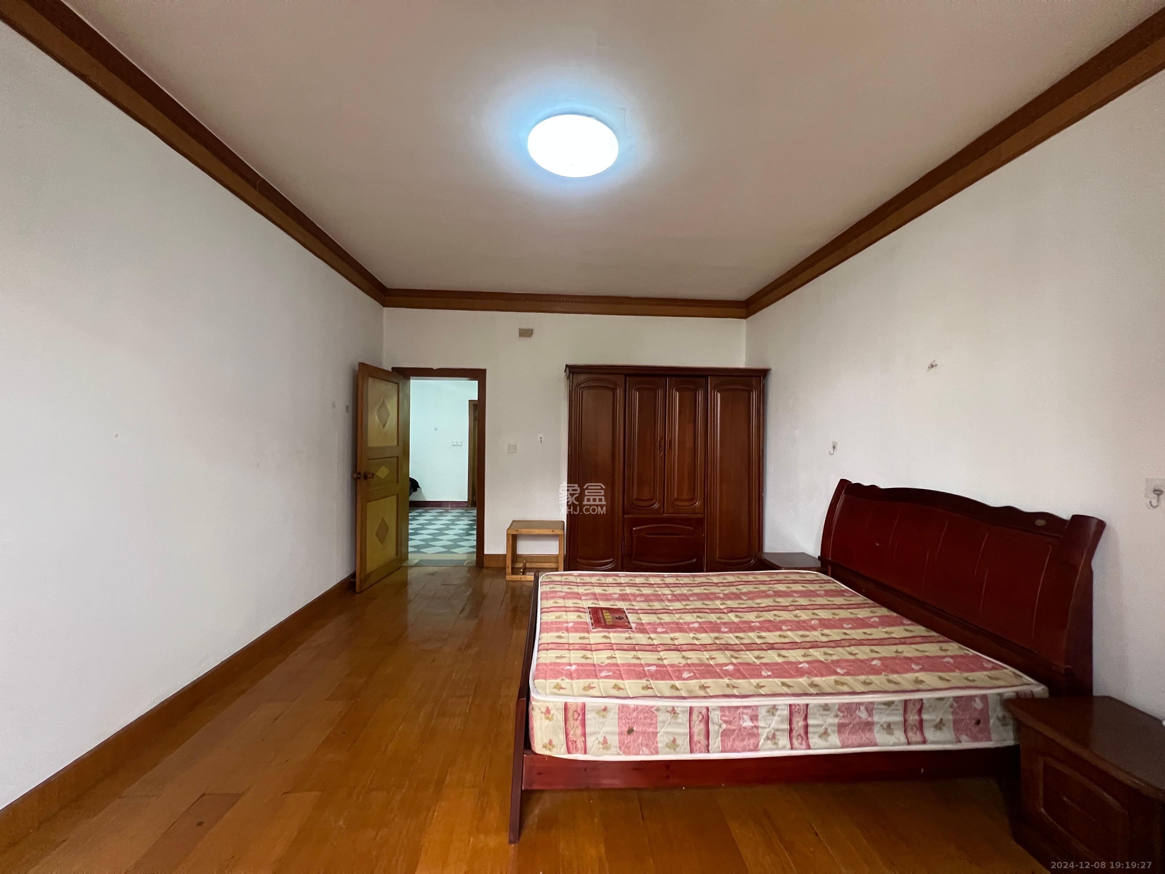 汽车西站商贸城(河西望城坡) 2室2厅1卫 2000.0元/月 汽车西站商贸城(河西望城坡) 2室2厅1卫 2000.0元/月室内图